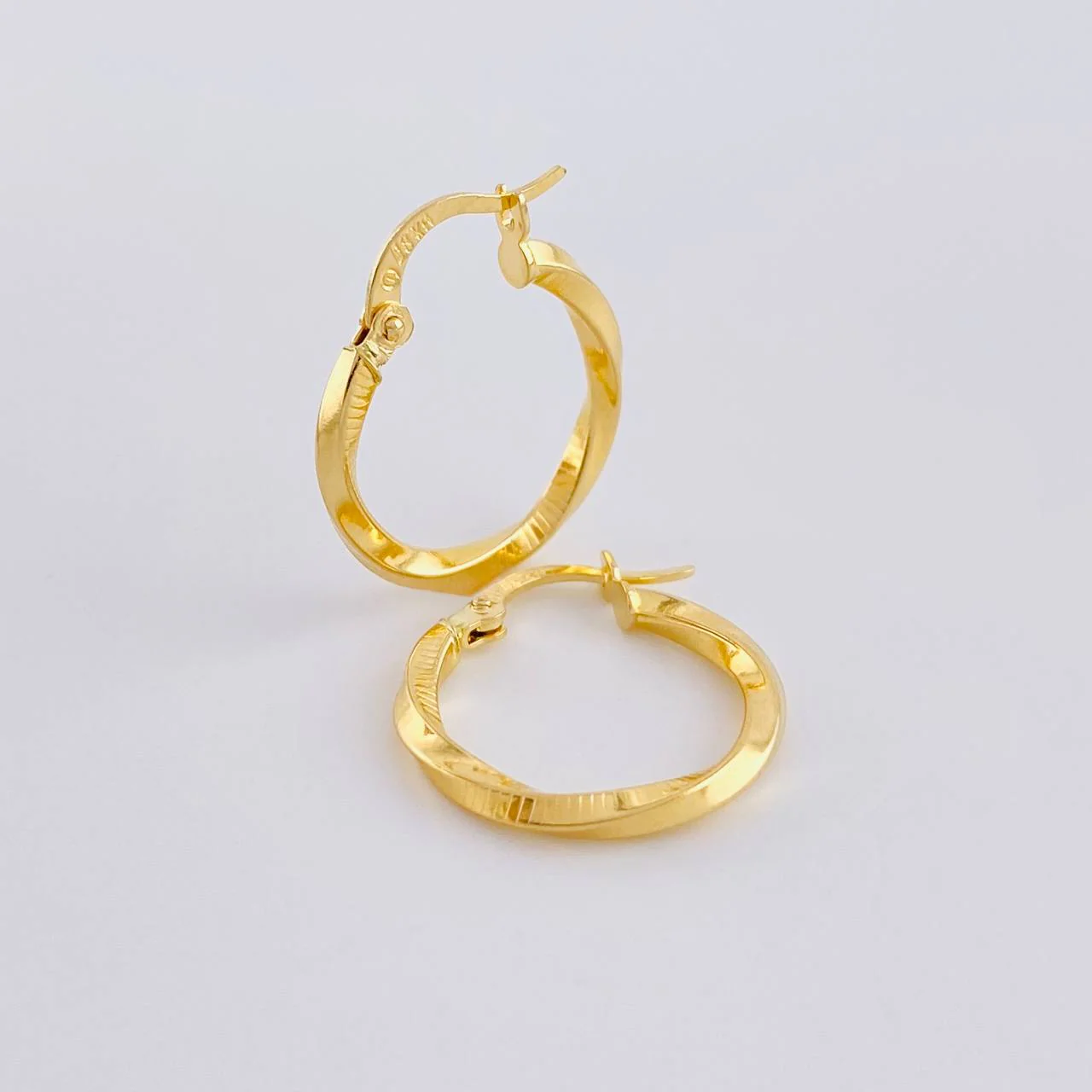 Candongas Nico 1.45 g / 2 cm Oro Amarillo 18K - Image 3