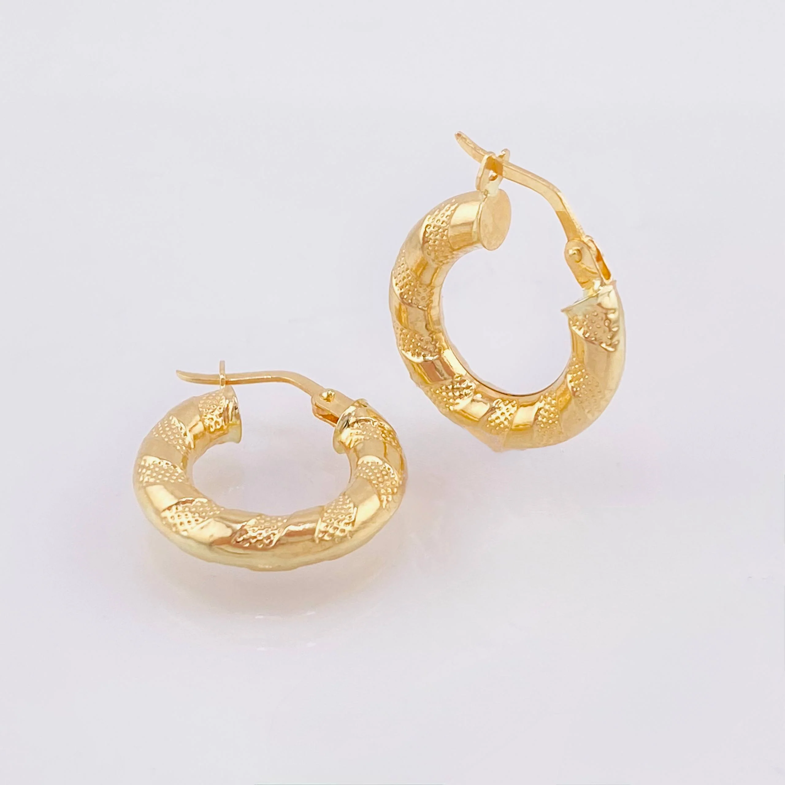 Candongas Noel 2.15gr / 2cm / Oro Amarillo 18K - Image 3