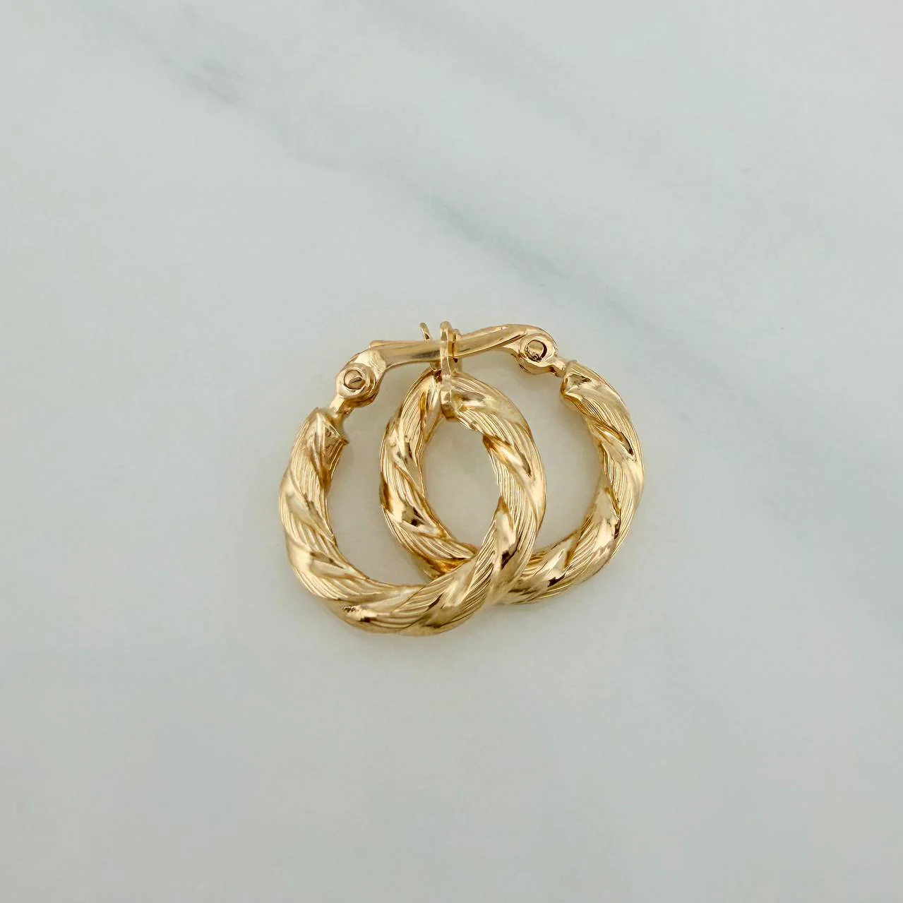 Candongas Sol 1.25gr / 1.7cm / Oro Amarillo 18K $ - Image 2
