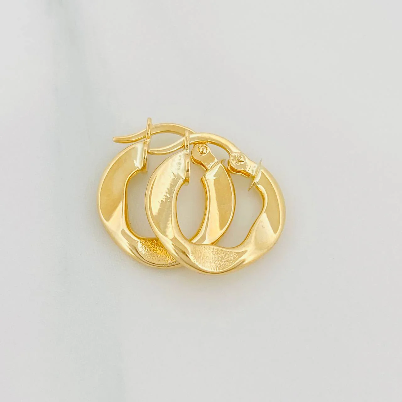 Candongas Triana 1.55 g / 1.07 cm Oro Amarillo 18K - Image 2