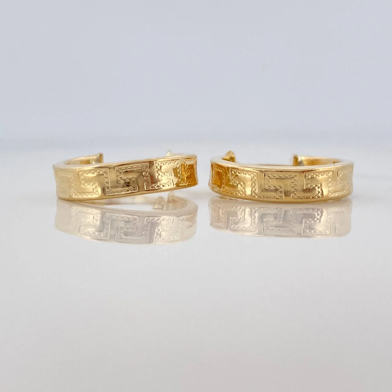 Candongas Tribal 2.3 g / 2 cm Oro Amarillo 18K - Image 2