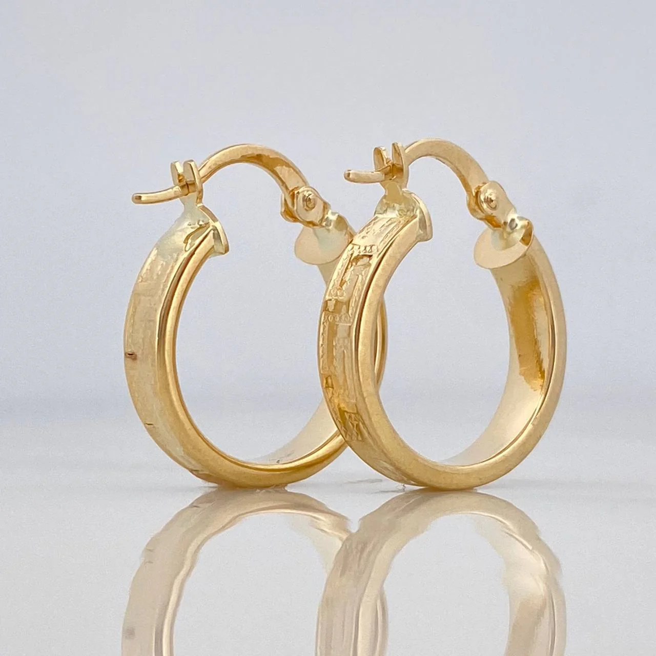 Candongas Tribal 2.3 g / 2 cm Oro Amarillo 18K - Image 4