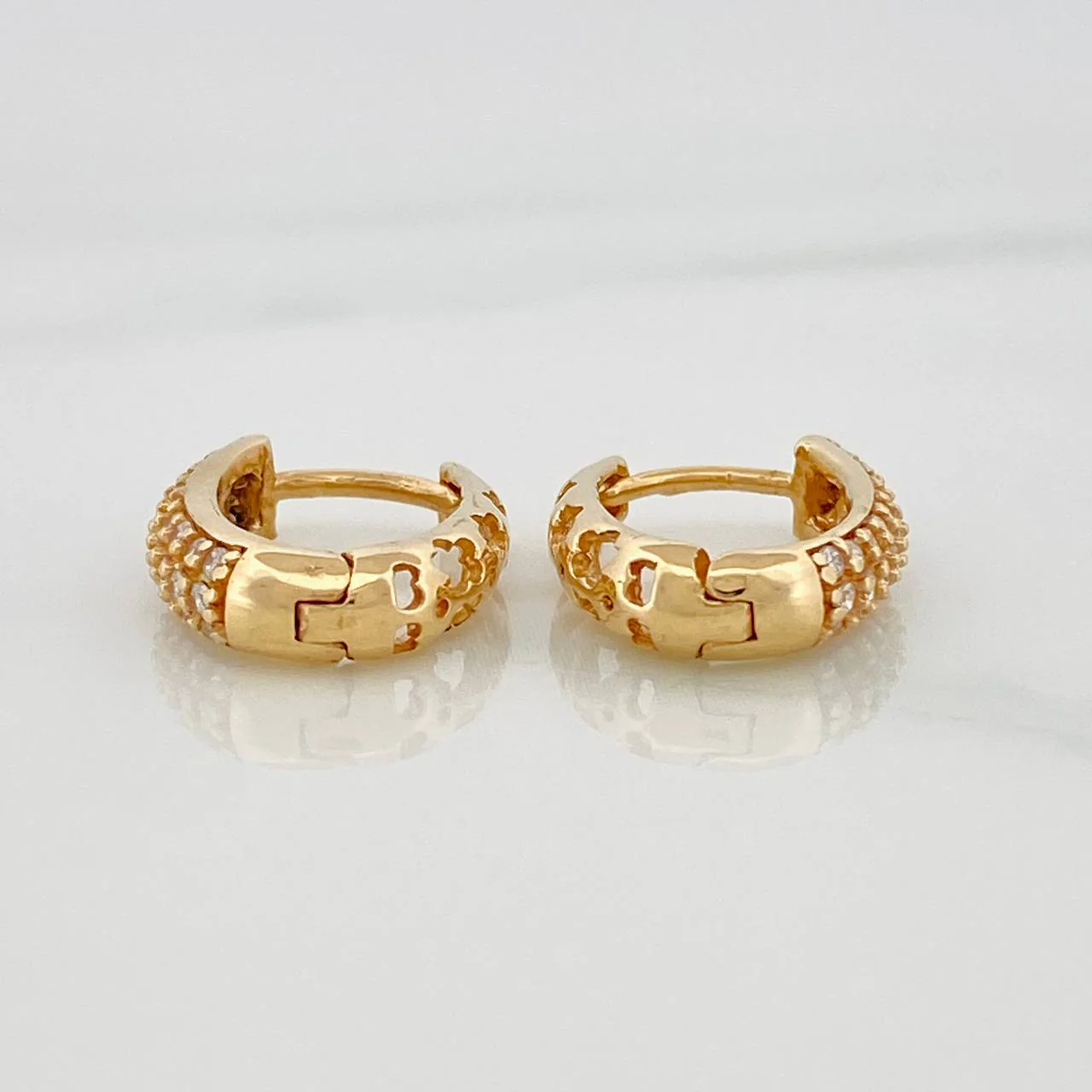 Candongas Triple Carril 2.2gr / 1.4cm / Oro Amarillo 18K % - Image 2