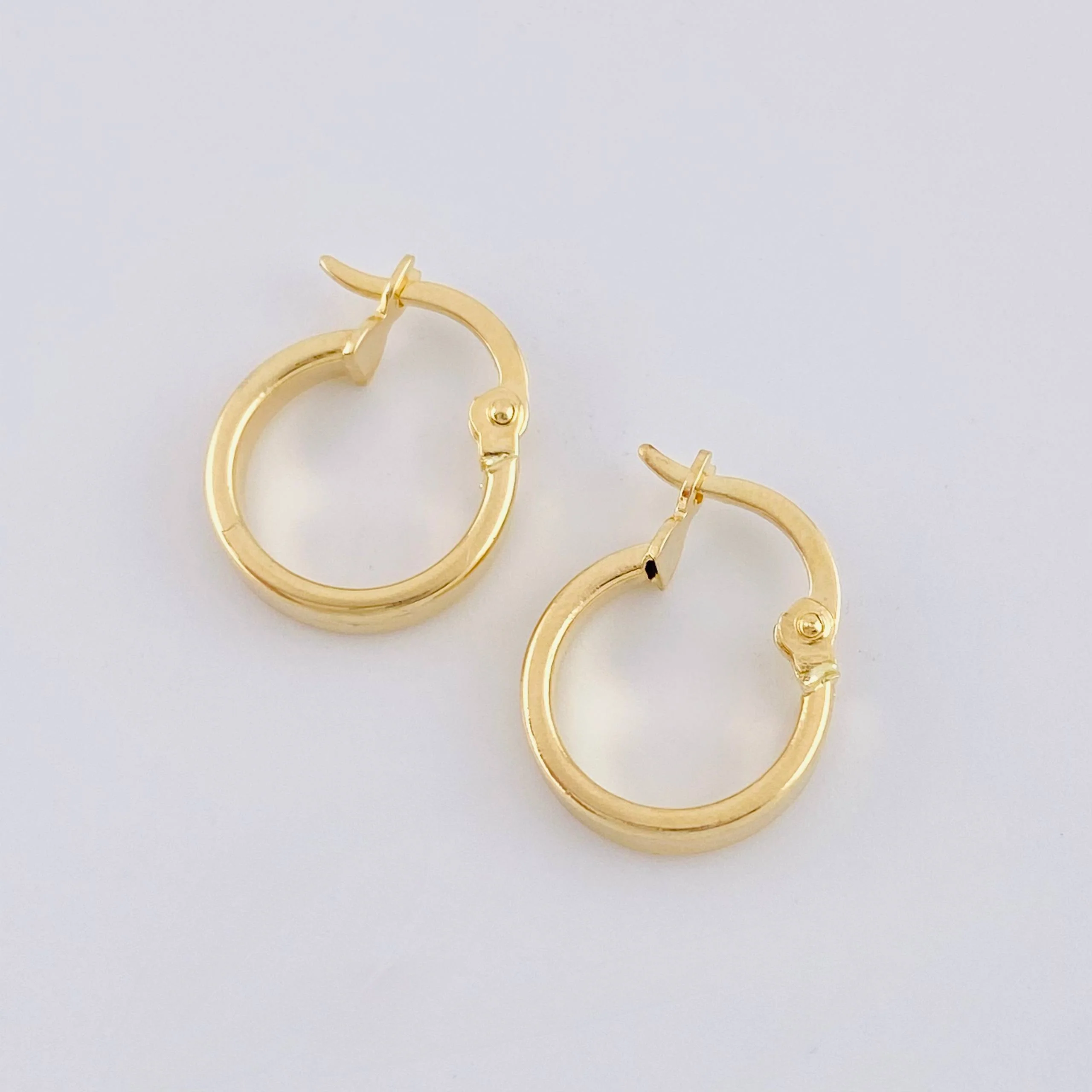 Candongas Vick 1.05 g / 1,5 cm Oro Amarillo 18K - Image 3