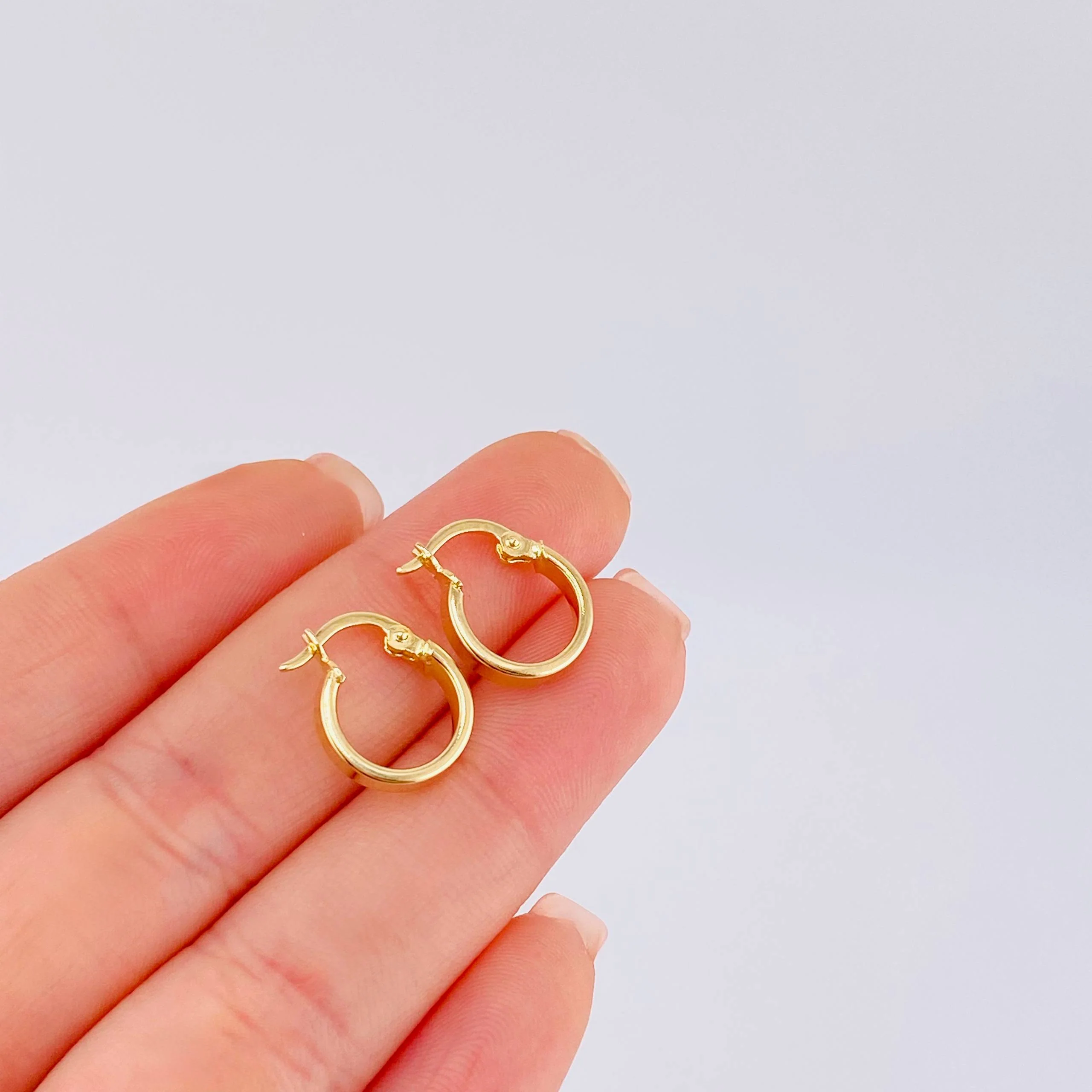 Candongas Vick 1.05 g / 1,5 cm Oro Amarillo 18K - Image 4