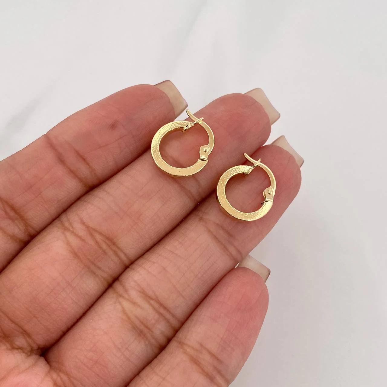 Candongas Vick 1 g / 1.03 cm Oro Amarillo 18K - Image 4