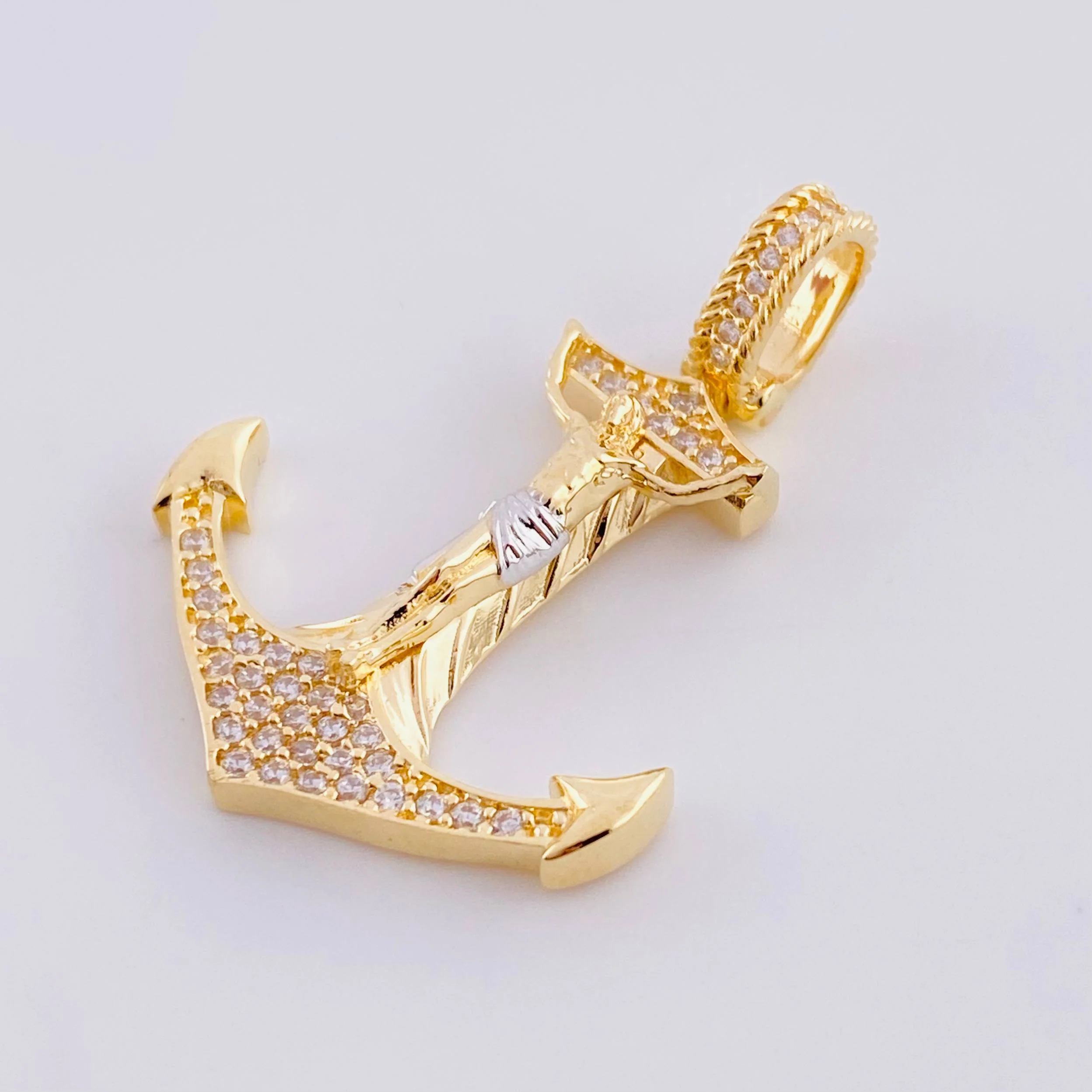 Dije Ancla cristo 5.15g / 3.7cm Dos Oros Amarillo Blanco 18K - Image 3