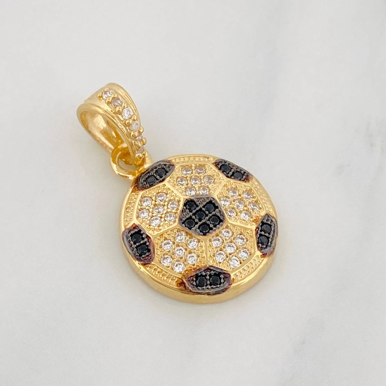 Dije Balon Futbol 2.5g / 2.03cm Dos Oros Negro Amarillo 18K - Image 2