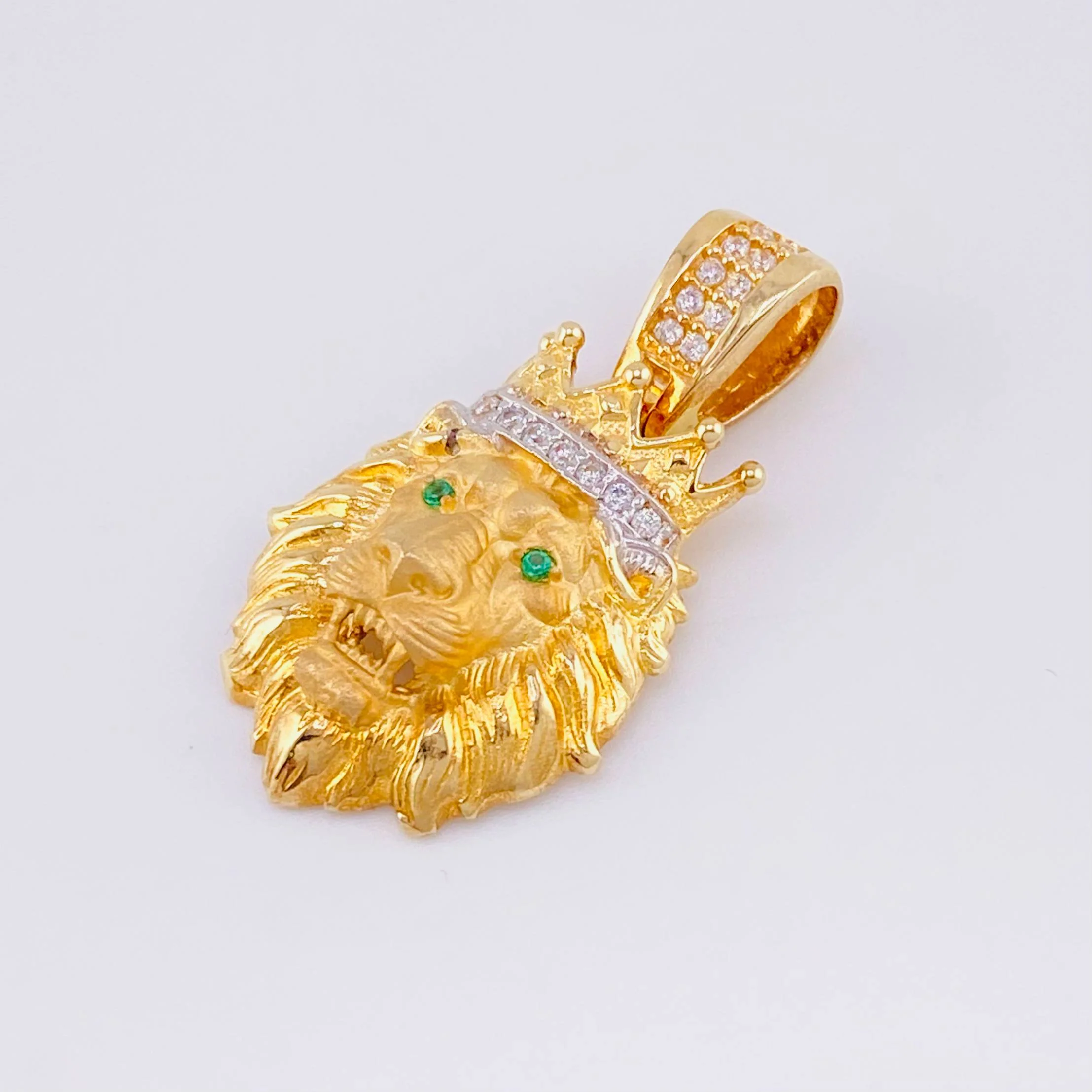 Dije Cabeza León 3.55 g / 2.5 cm Oro Amarillo 18K - Image 3