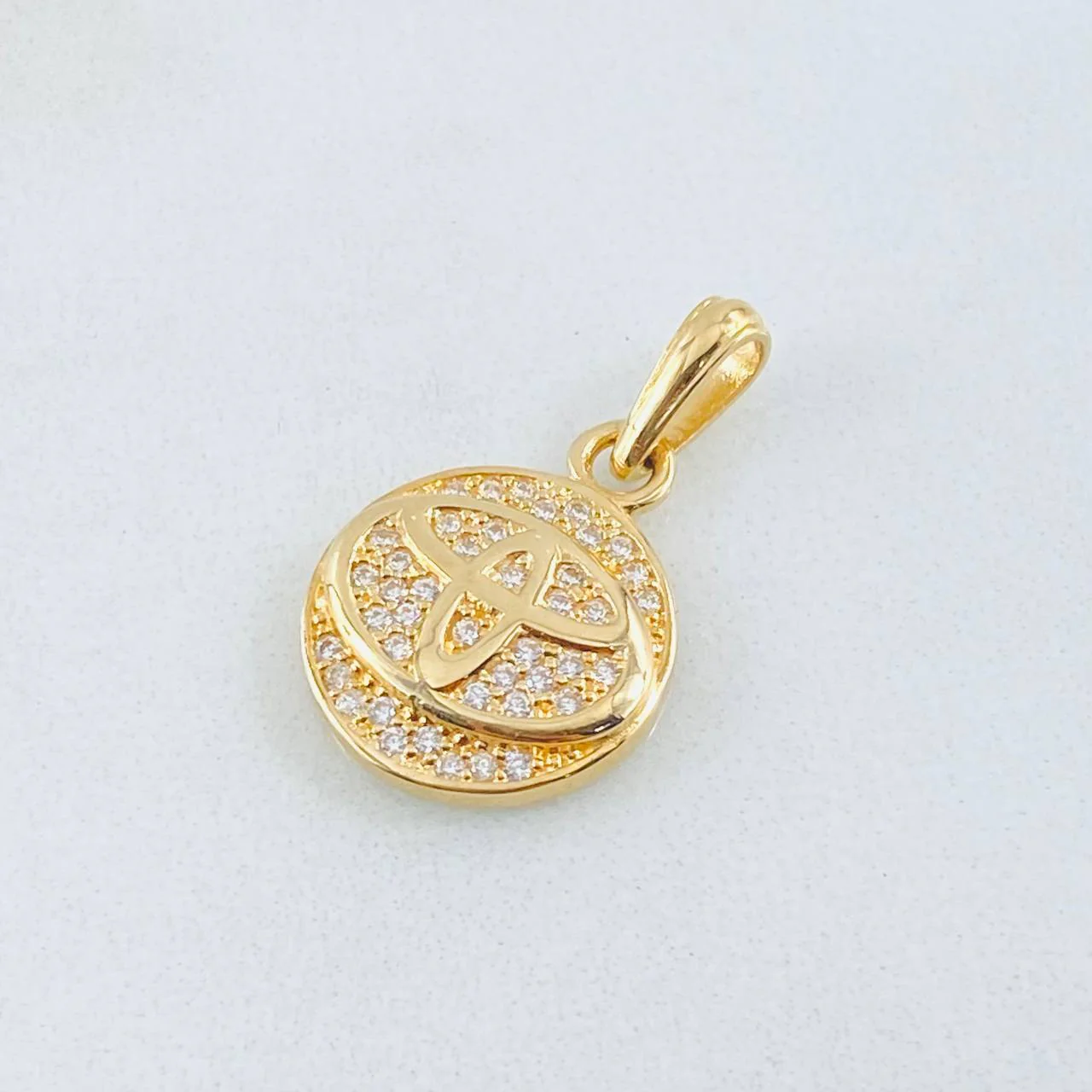 Dije Circulo Marca Automovil 2.25gr / 2cm / Oro Amarillo 18K - Image 3