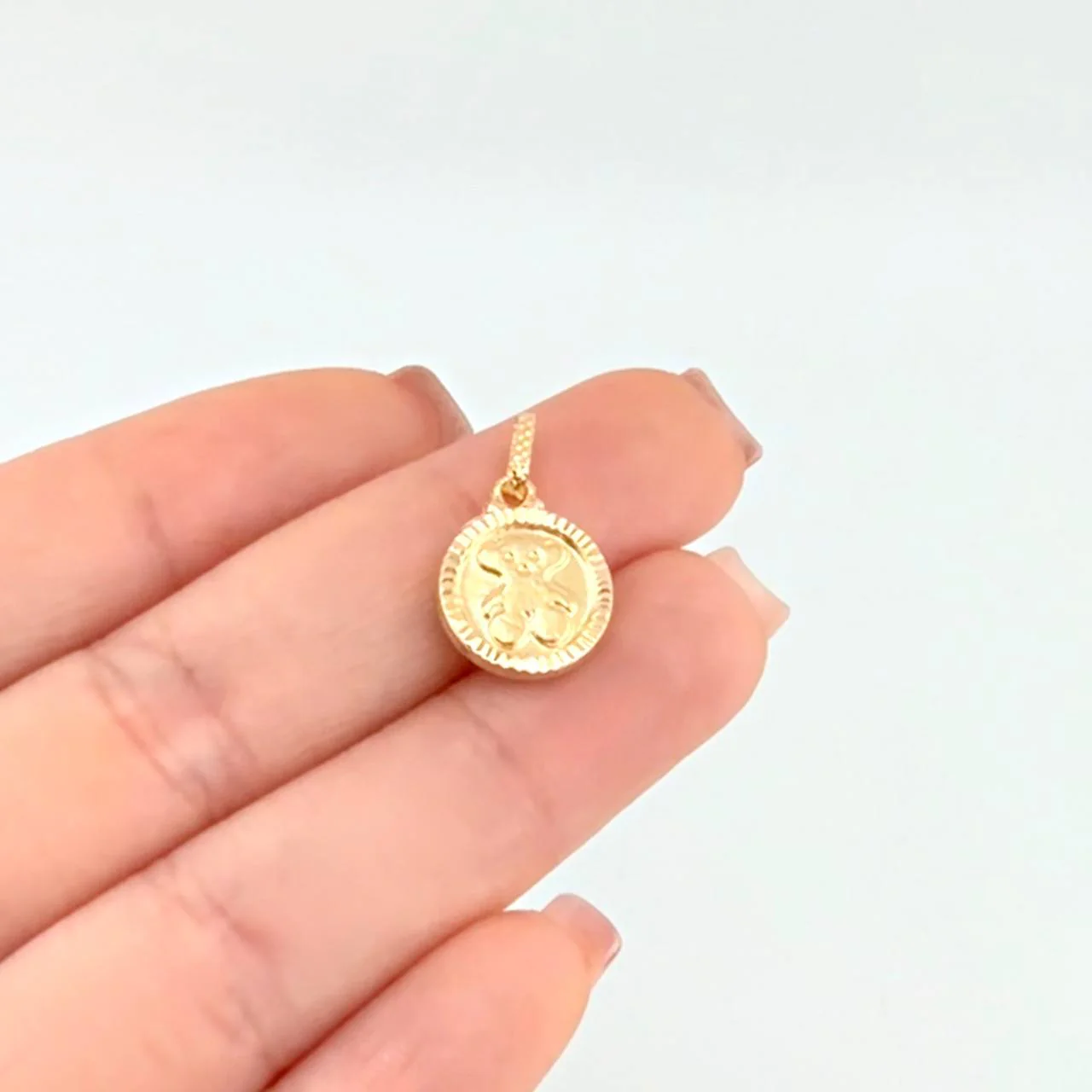 Dije Circulo Oso 0.95 g / 2 cm Oro Amarillo 18K - Image 4
