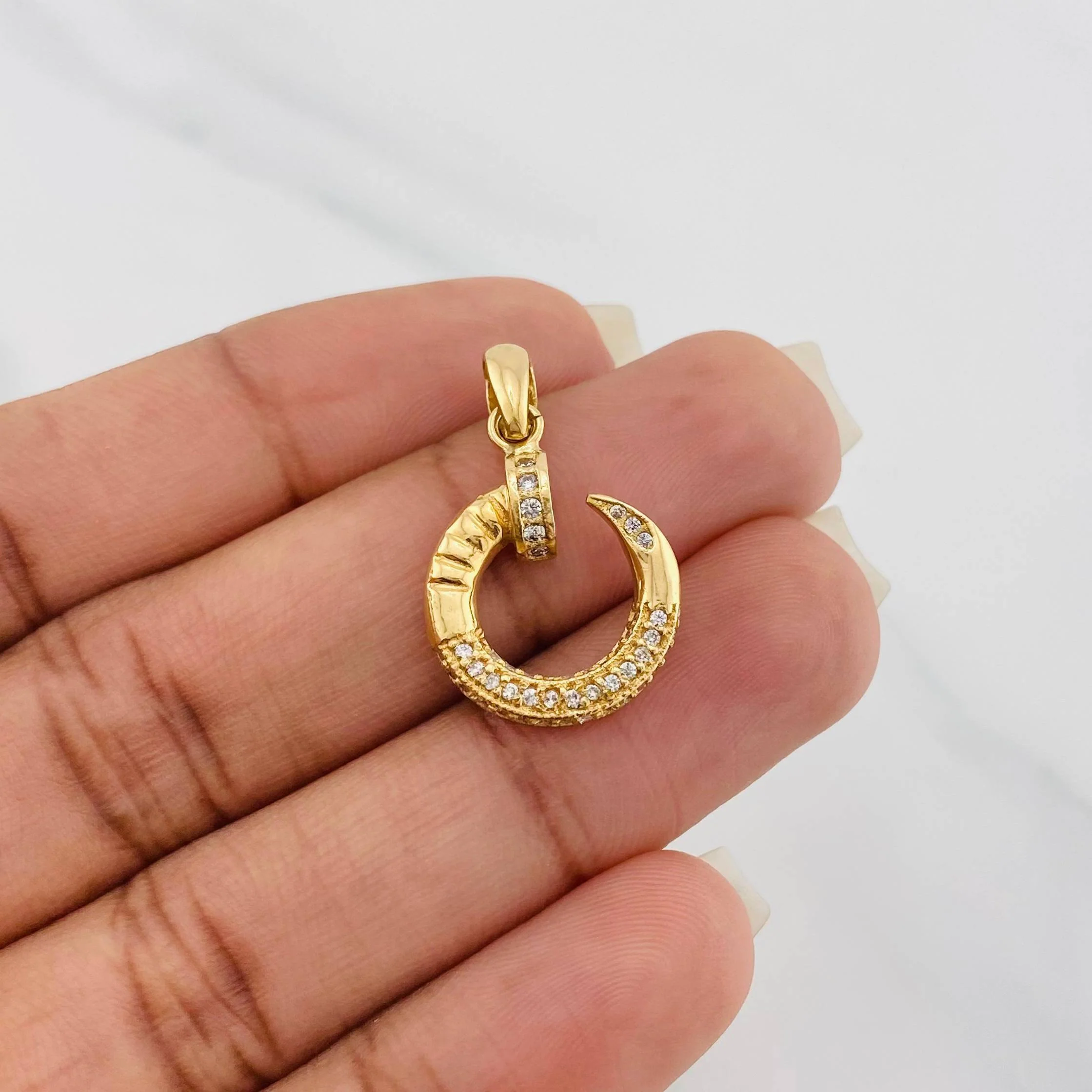 Dije Clavo 2.75 g / 2.6 cm Oro Amarillo 18K - Image 4