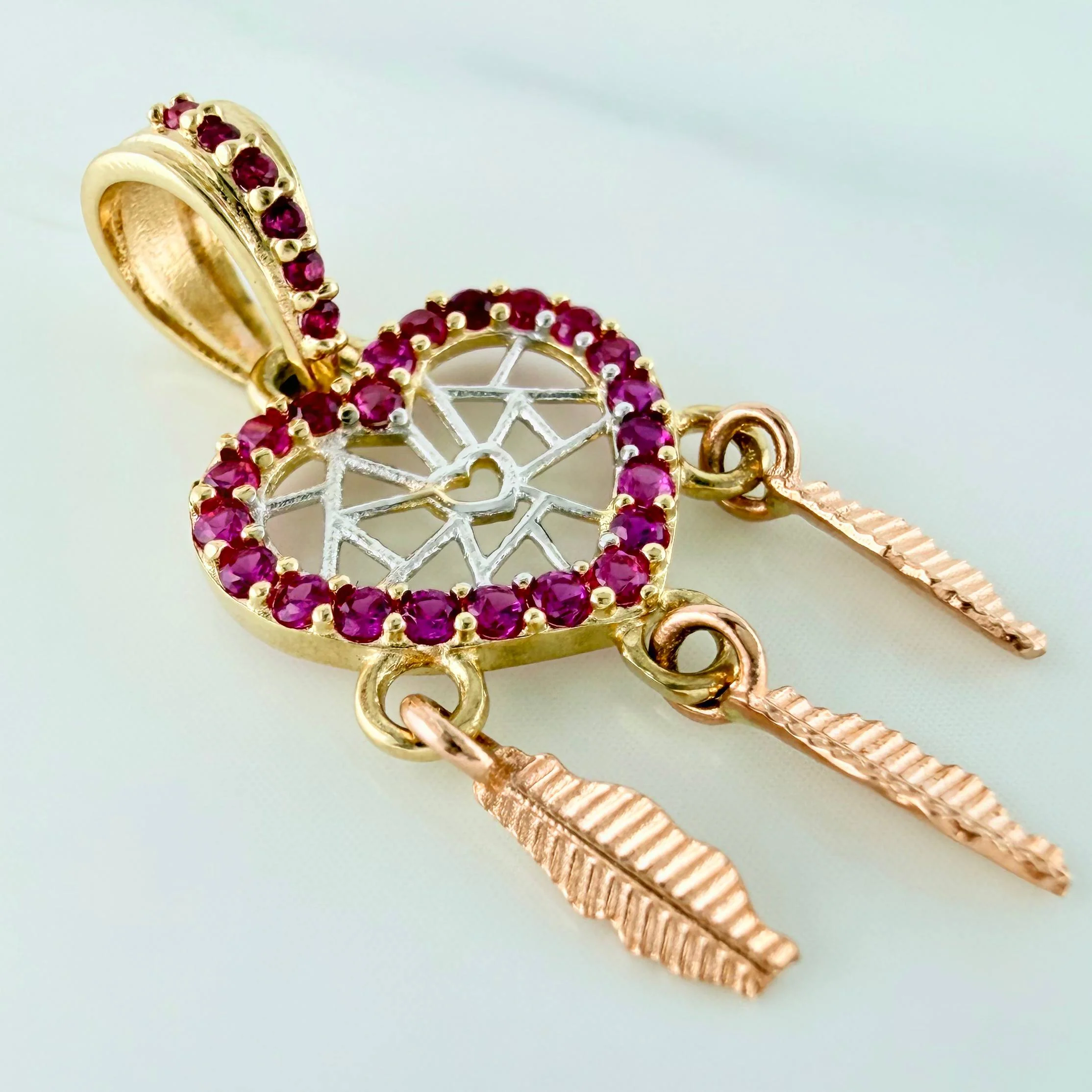 Dije Corazon Atrapasueños 1.65 g / 2.8 cm Tres Oros 18K - Image 3