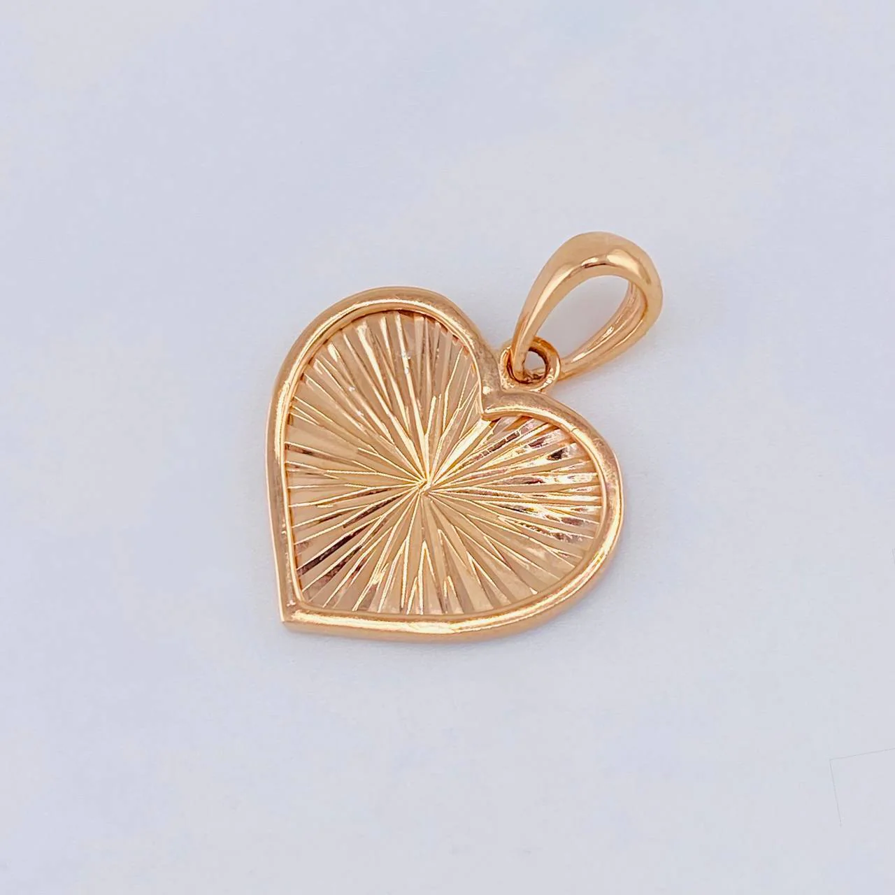 Dije Corazón Interior Diamantado 2.4 g / 2.5 cm Oro Rosa 18K - Image 3