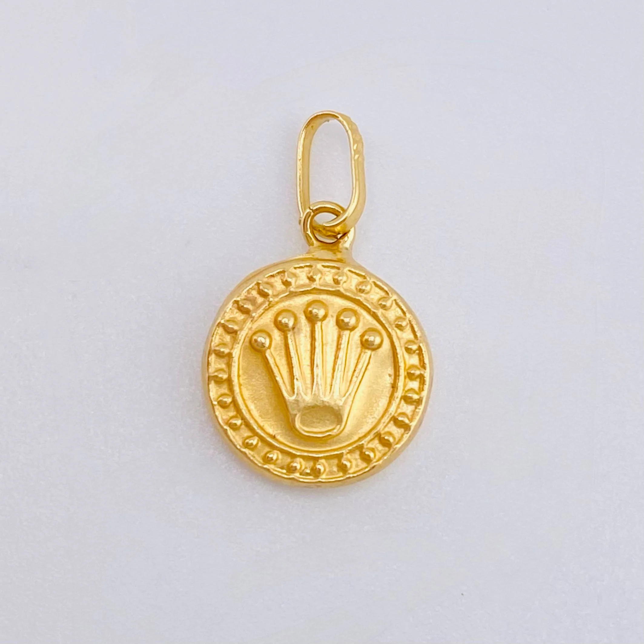 Dije Corona 0.55 g / 1.8 cm Oro Amarillo 18K - Image 2