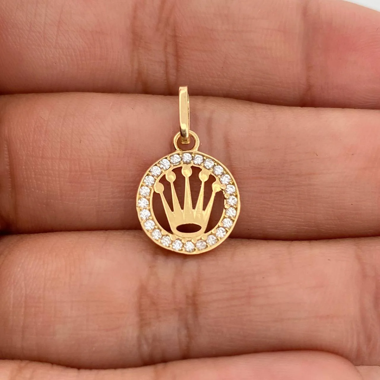 Dije Corona 0.7gr / 1.8cm / Oro Amarillo 18K % - Image 4