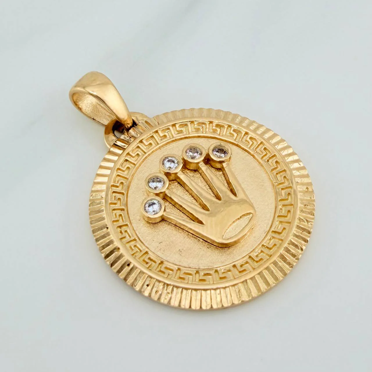 Dije Corona 6.95gr / 3.6cm / Oro Amarillo 18K $ - Image 3