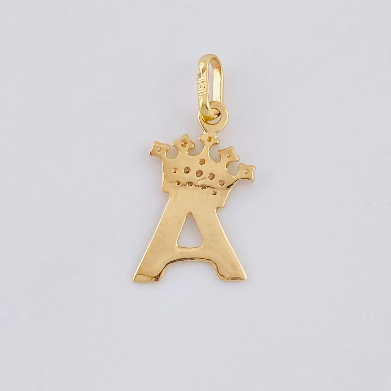 Dije Corona Letra A 0.8 g / 2 cm Oro Amarillo 18K - Image 3