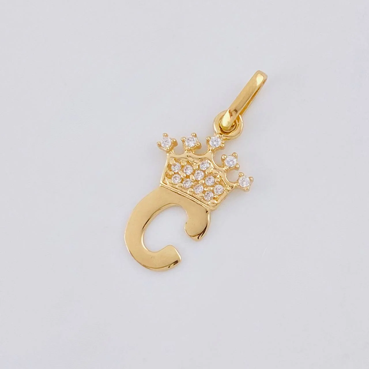 Dije Corona Letra C 0.8 g / 2.2 cm Oro Amarillo 18K - Image 3