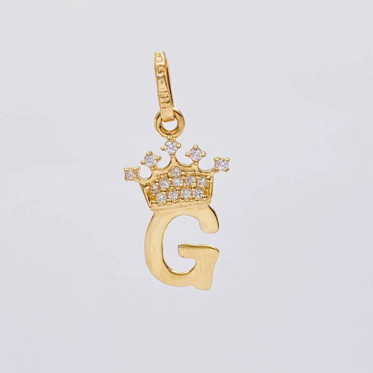 Dije Corona Letra G 0.75 g / 2 cm Oro Amarillo 18K - Image 2