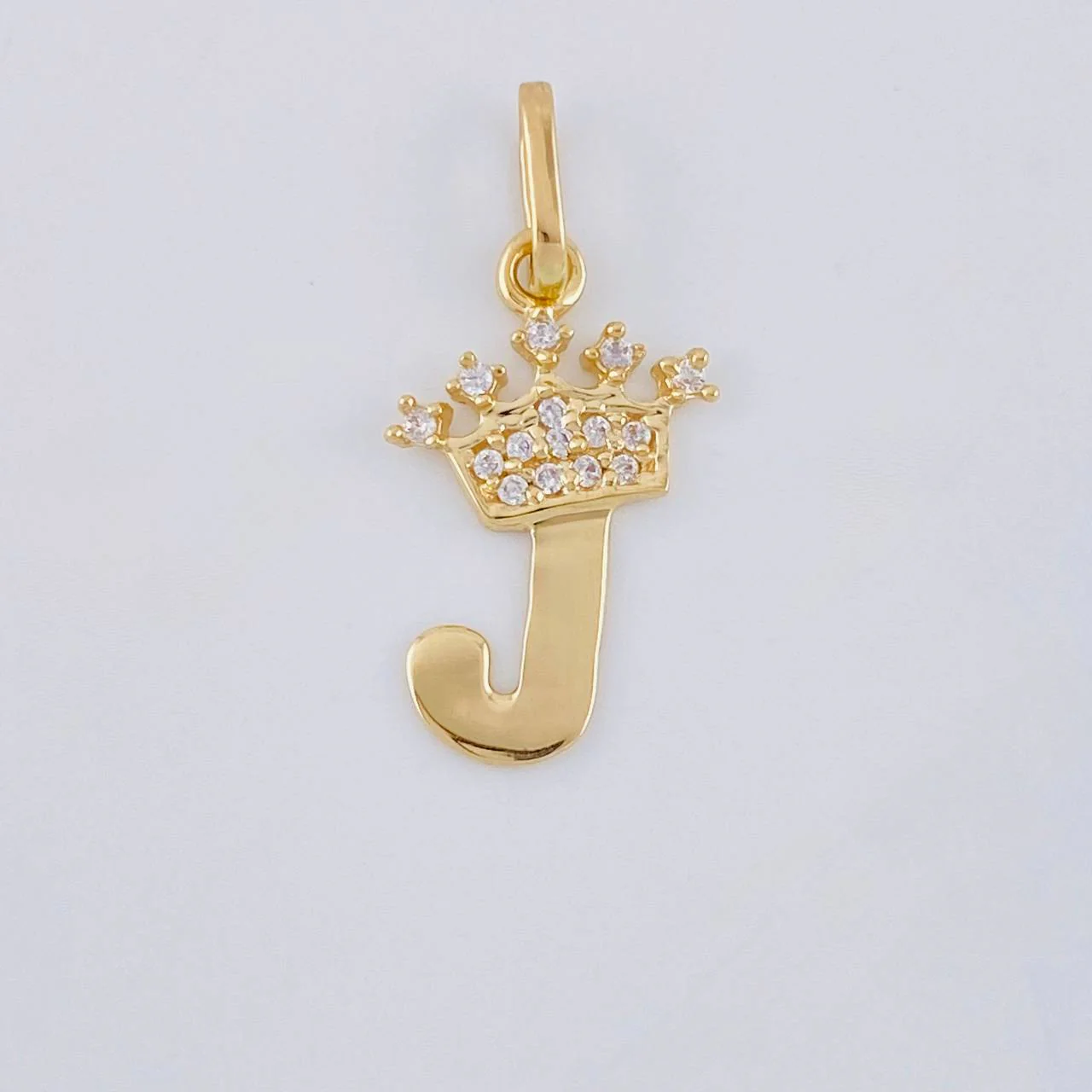 Dije Corona Letra J 0.7 g / 2.2 cm Oro Amarillo 18K