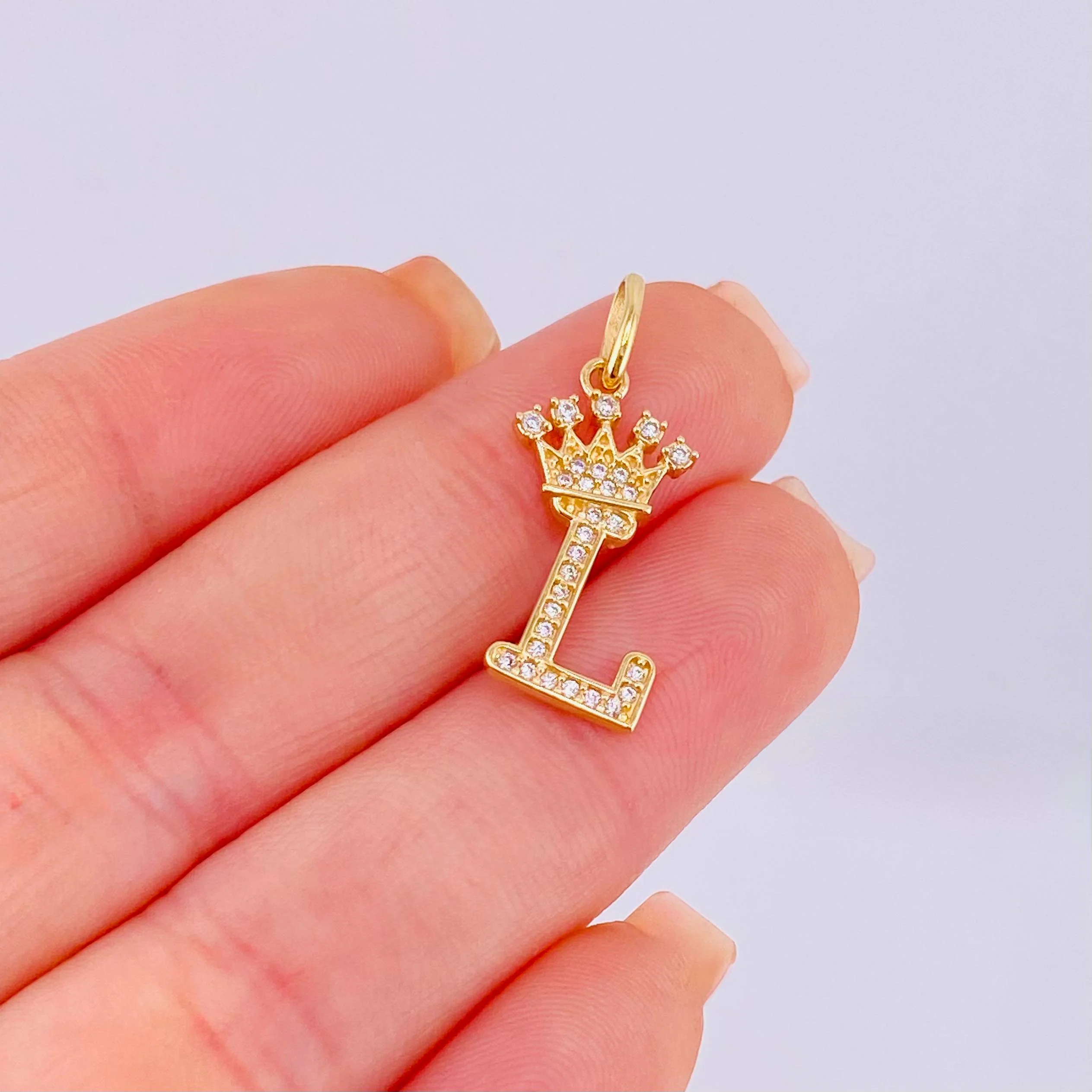 Dije Corona Letra L 1.55gr / 2.7cm / Oro Amarillo 18K * - Image 5