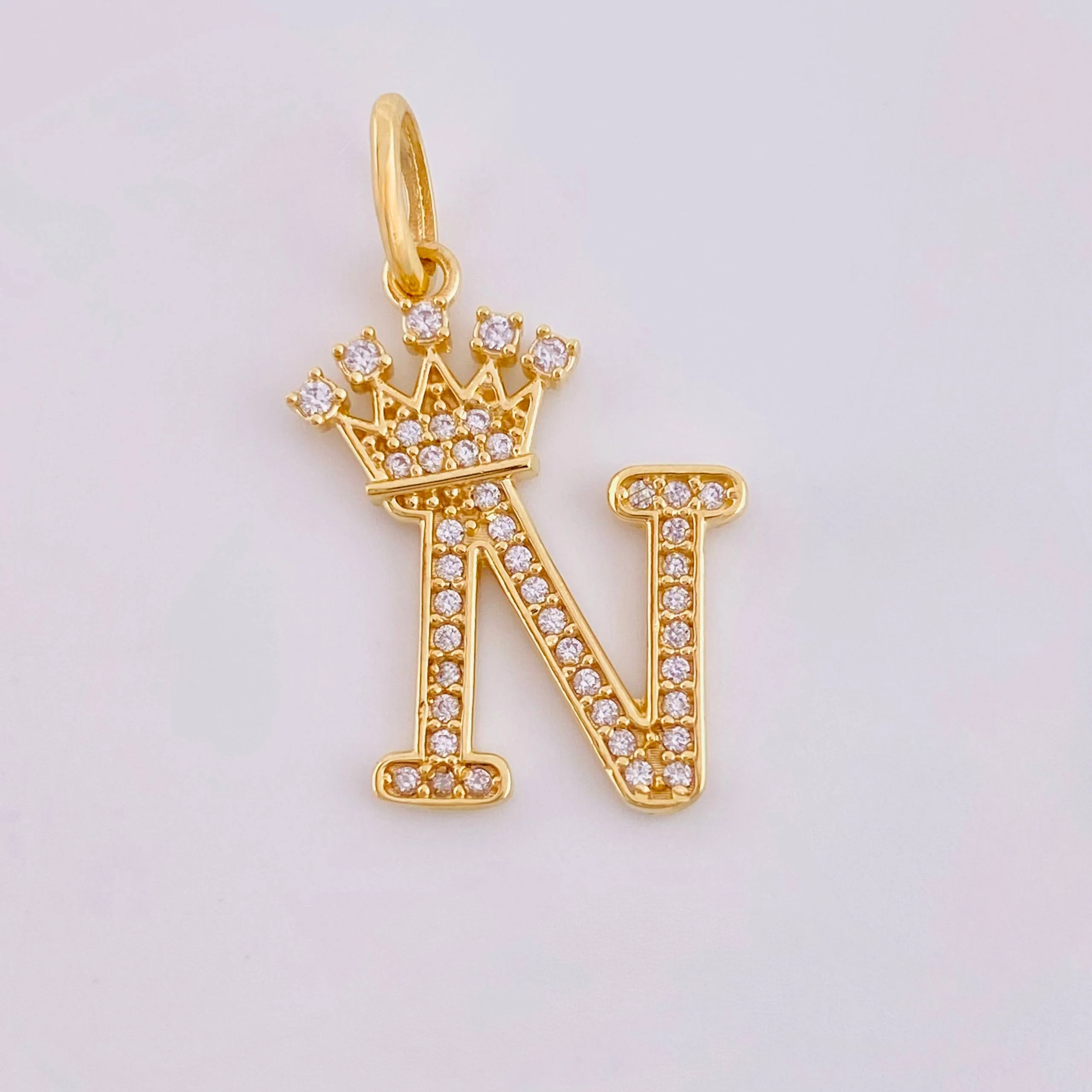 Dije Corona Letra N 2.1 g / 2.6 cm Oro Amarillo 18K