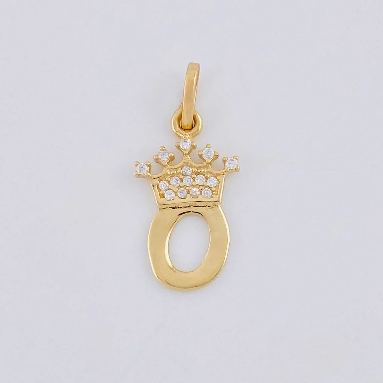 Dije Corona Letra O 0.7 g / 2 cm Oro Amarillo 18K