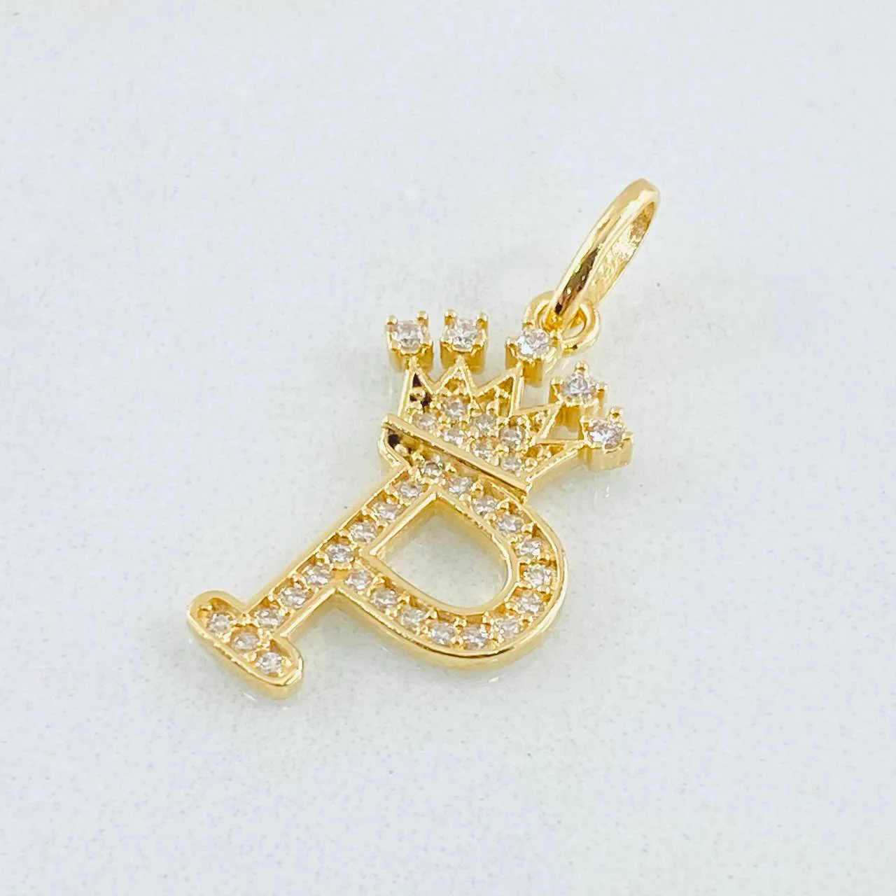 Dije Corona Letra P 1.75gr / 2.5cm / Oro Amarillo 18K - Image 3