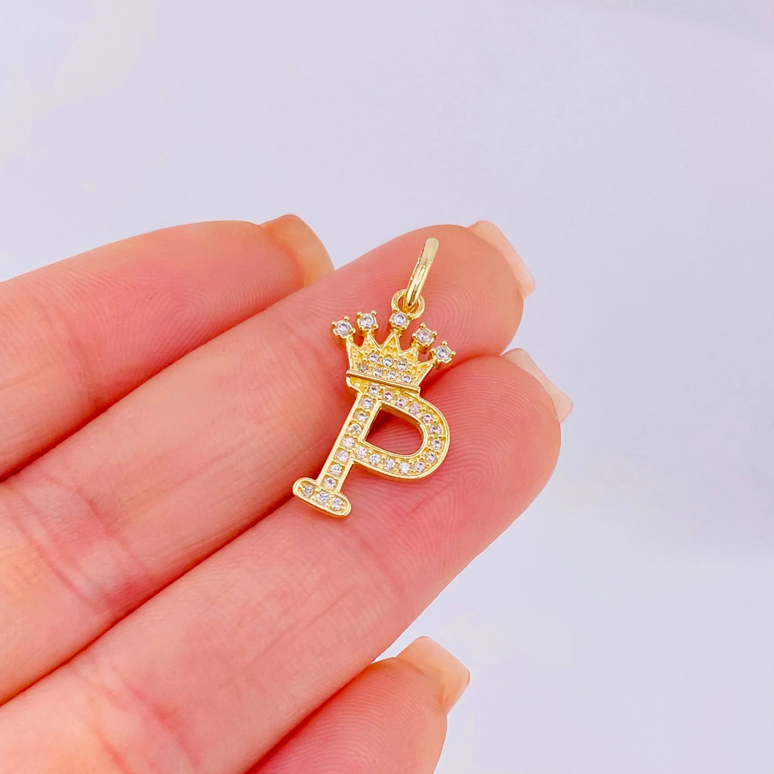 Dije Corona Letra P 1.8gr / 2.5cm / Oro Amarillo 18K * - Image 5