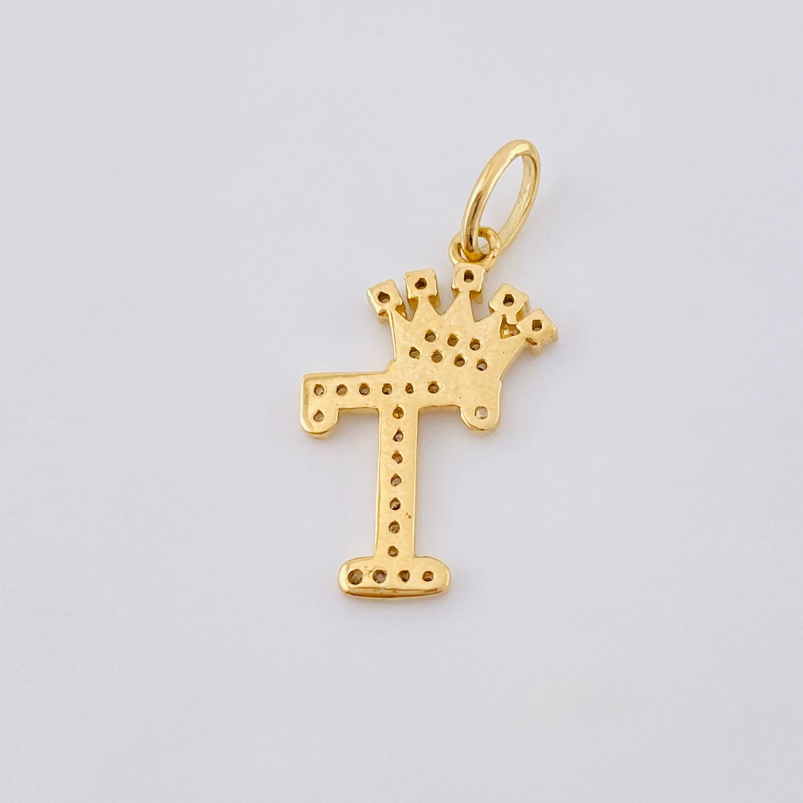 Dije Corona Letra T 1.75 g / 2.6 cm Oro Amarillo 18K - Image 3