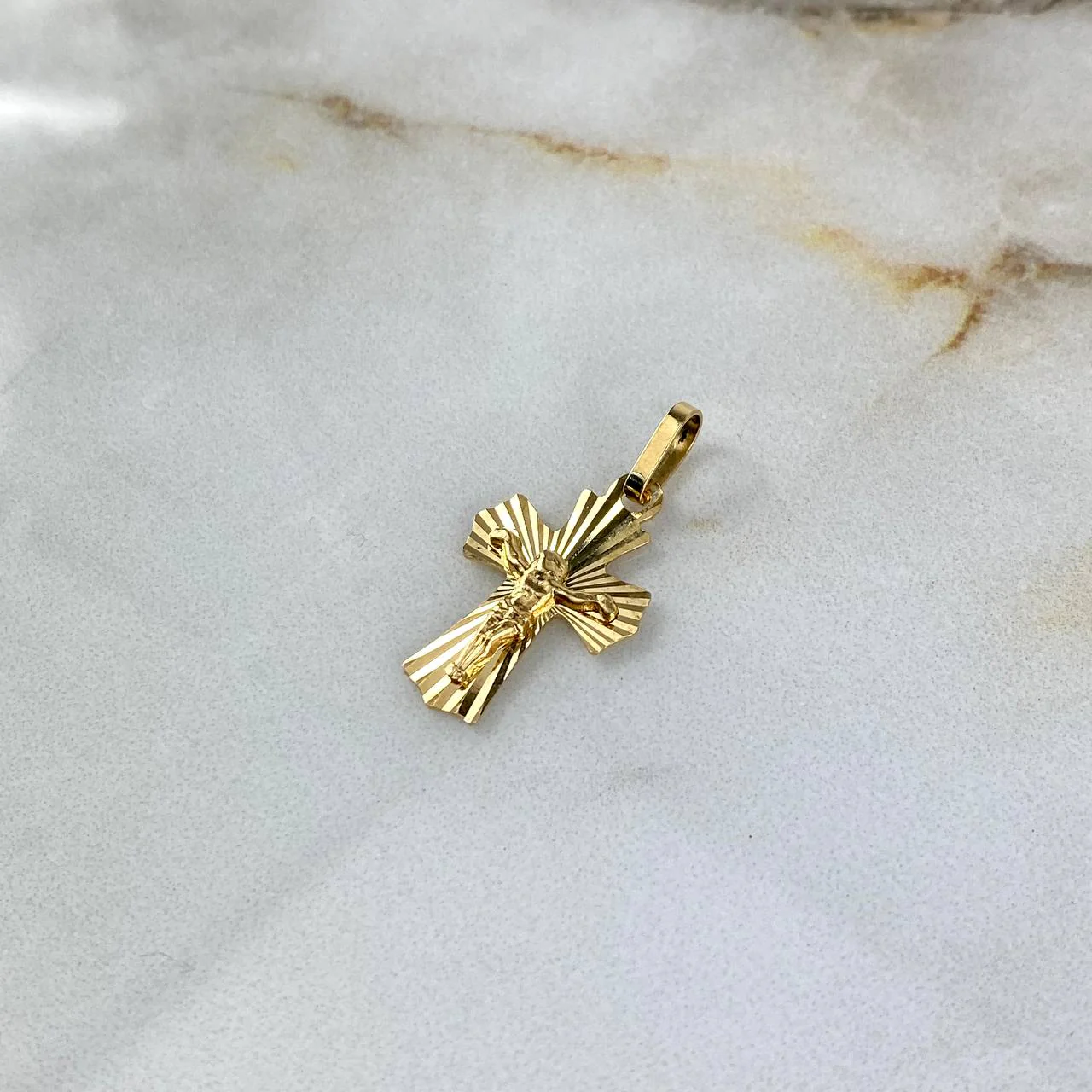 Dije Cristo 1.25gr / 2.7cm / Diamantado Oro Amarillo - Image 2
