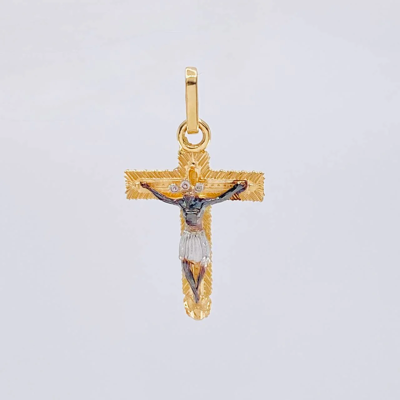 Dije Cristo Señor De Los Milagros 1.5 g / 2.7 cm Tres Oros 18K - Image 2