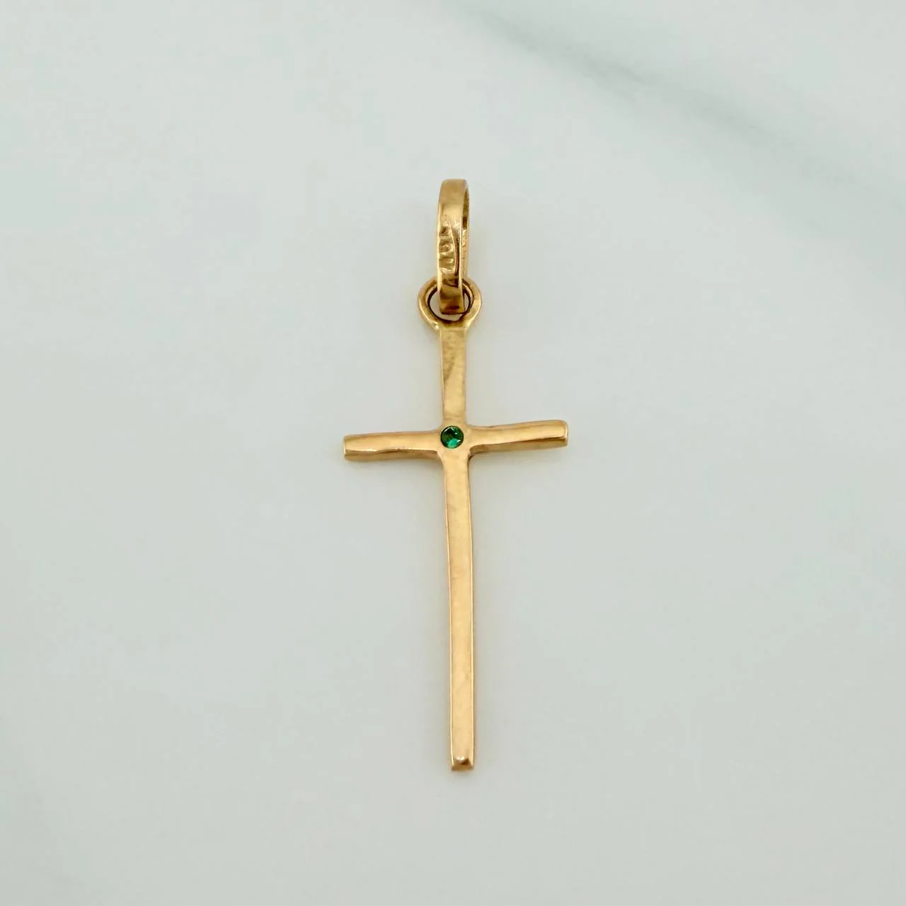 Dije Cruz 0.65gr / 3cm / Oro Amarillo 18K % - Image 2