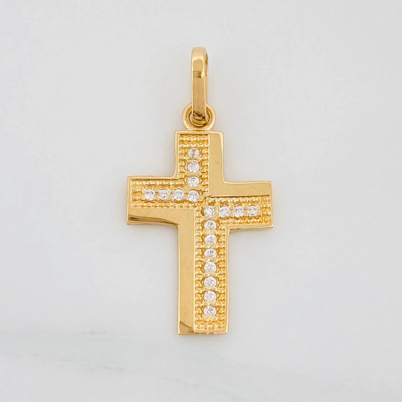 Dije Cruz 1.25 g / 2.4 cm Oro Amarillo 18K