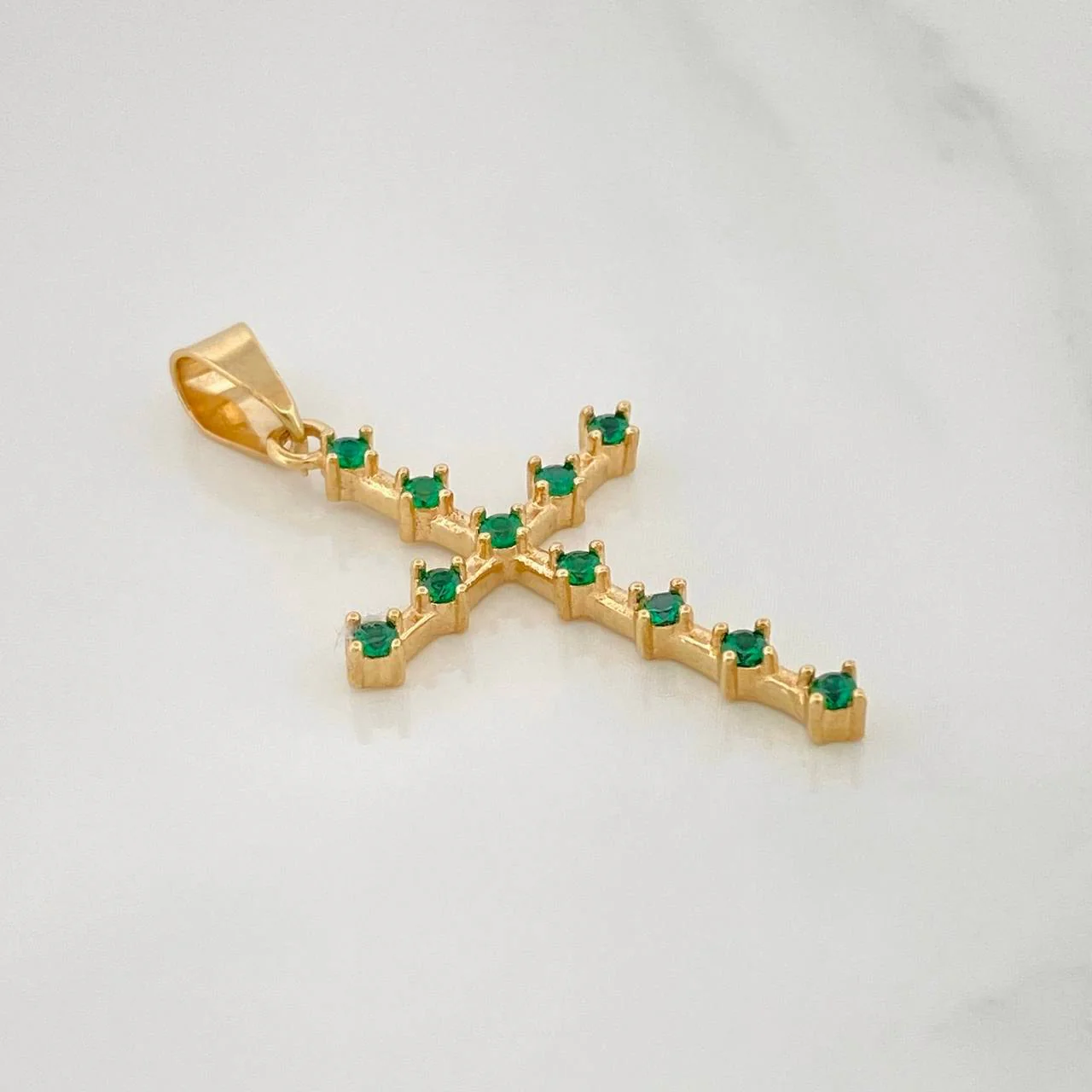 Dije Cruz 2.4 g / 4 cm Oro Amarillo 18K - Image 4