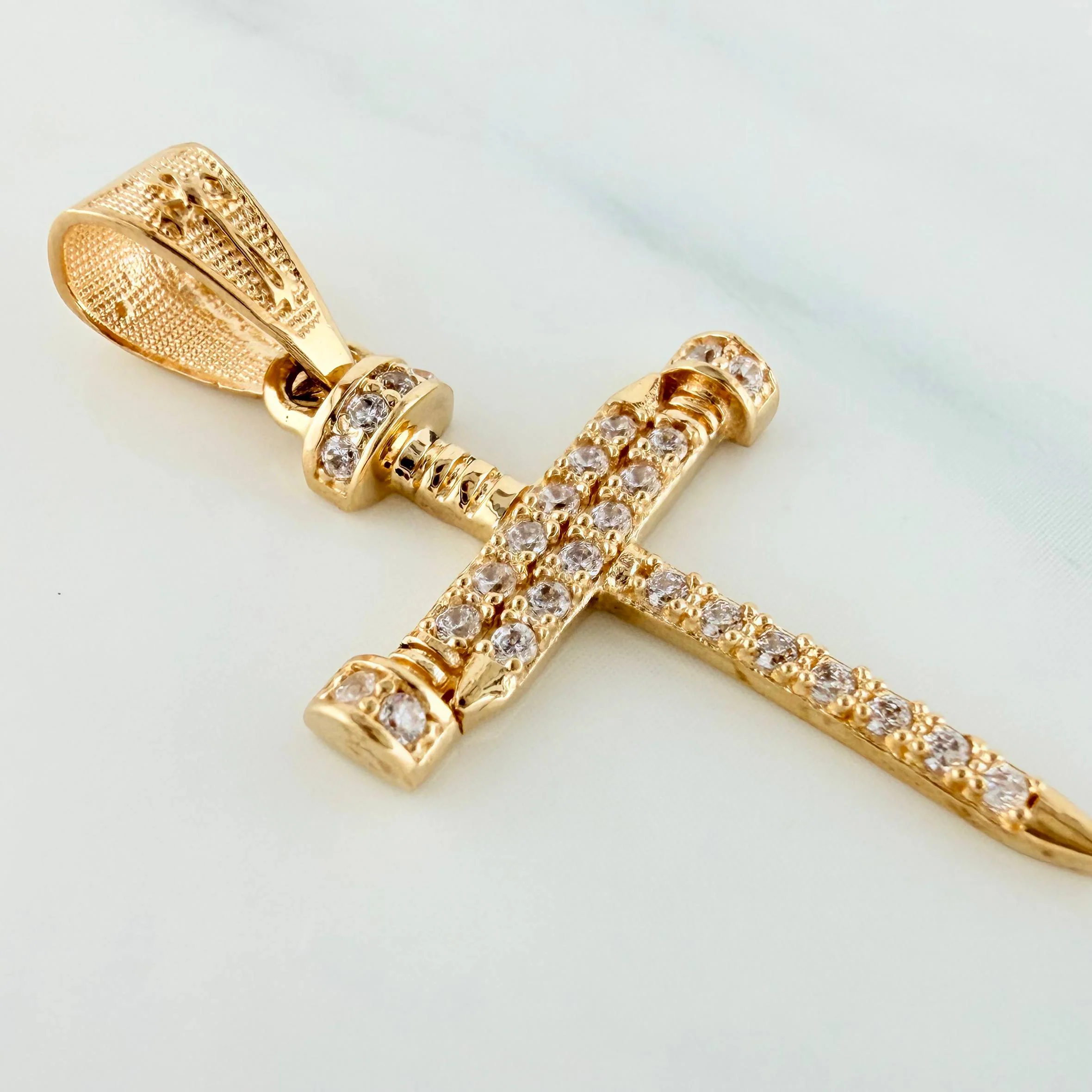 Dije Cruz Clavo 2.3 g / 3.5 cm Oro Amarillo 18K - Image 3