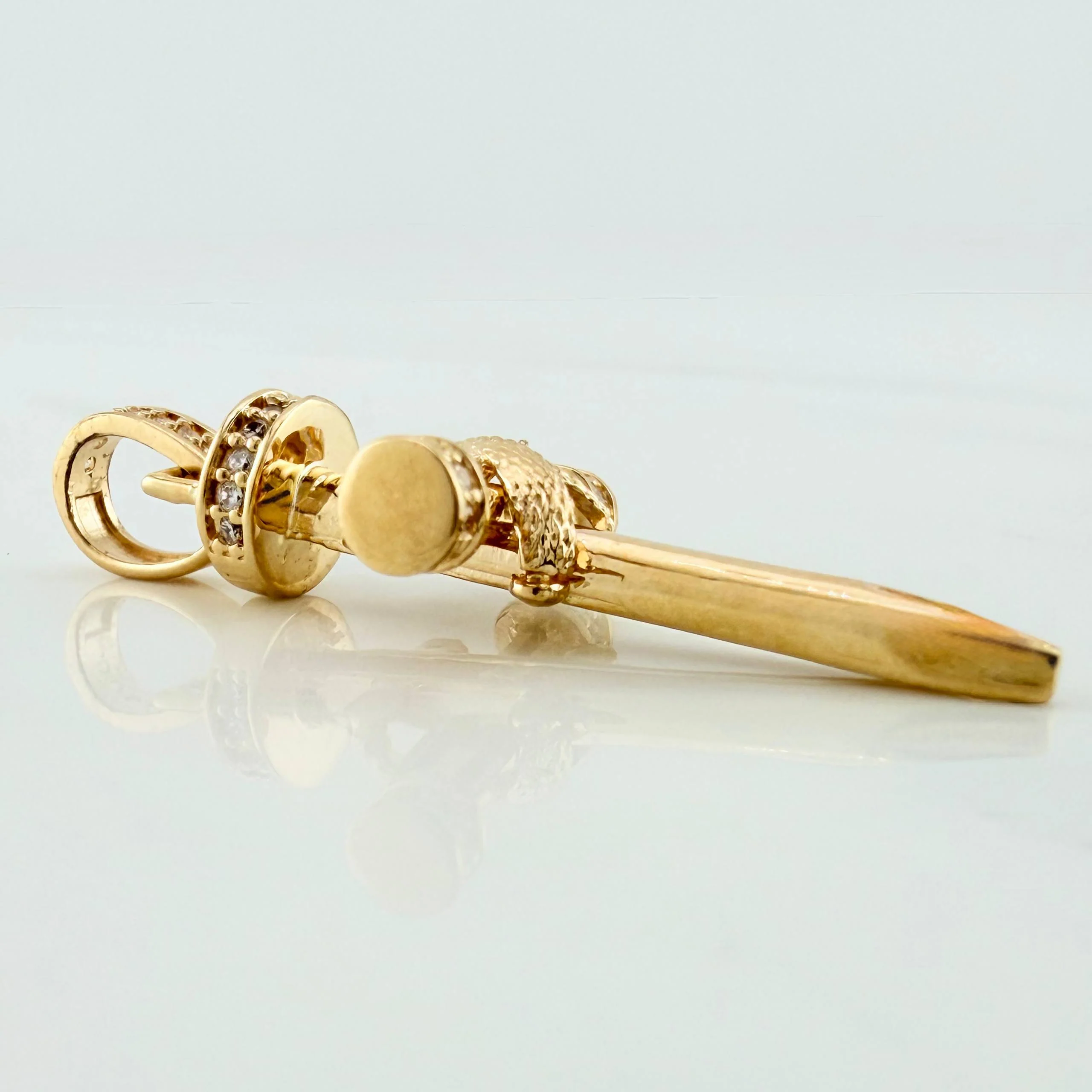 Dije Cruz Clavo 3.8 g / 3.7 cm Oro Amarillo 18K - Image 3