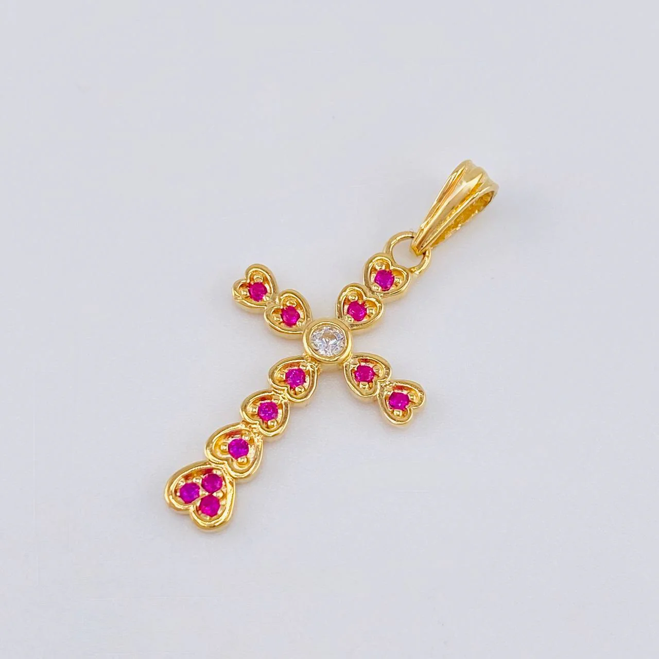 Dije Cruz Corazones 1.65 g / 3 cm Oro Amarillo 18K - Image 4