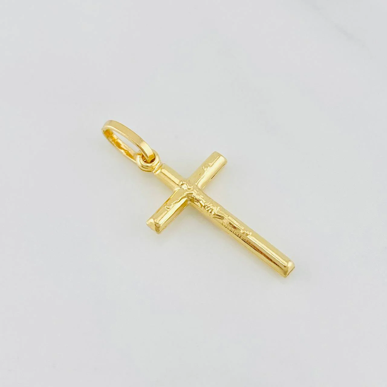 Dije Cruz cristo 0.75g / 2.5cm Oro Amarillo 18K - Image 2