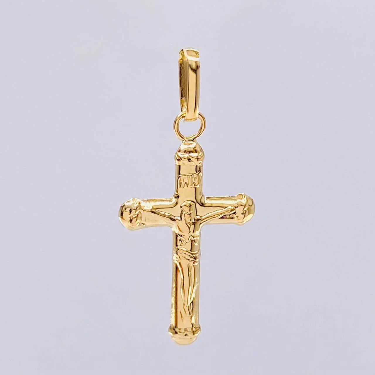 Dije Cruz Cristo 0.75gr / 2.7cm / Oro Amarillo 18K - Image 4