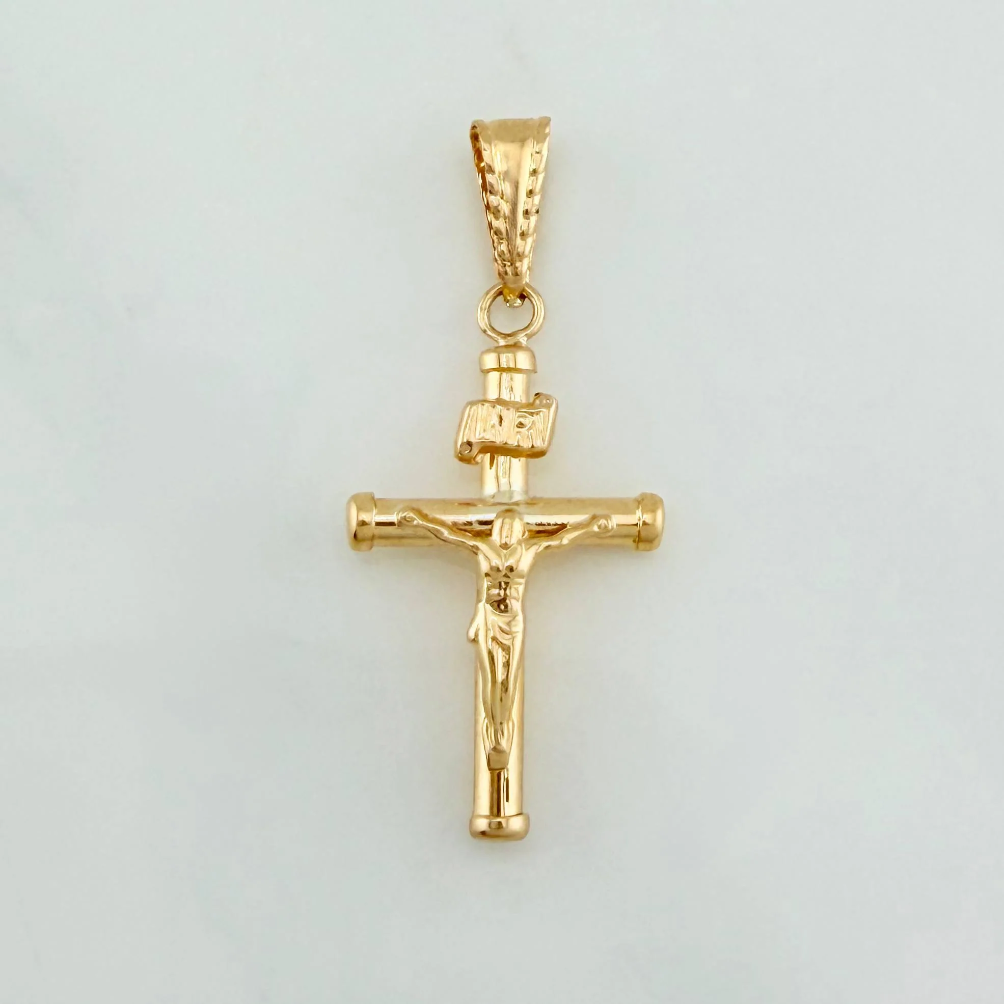 Dije Cruz Cristo 1.1 g / 3.2 cm Oro Amarillo 18K
