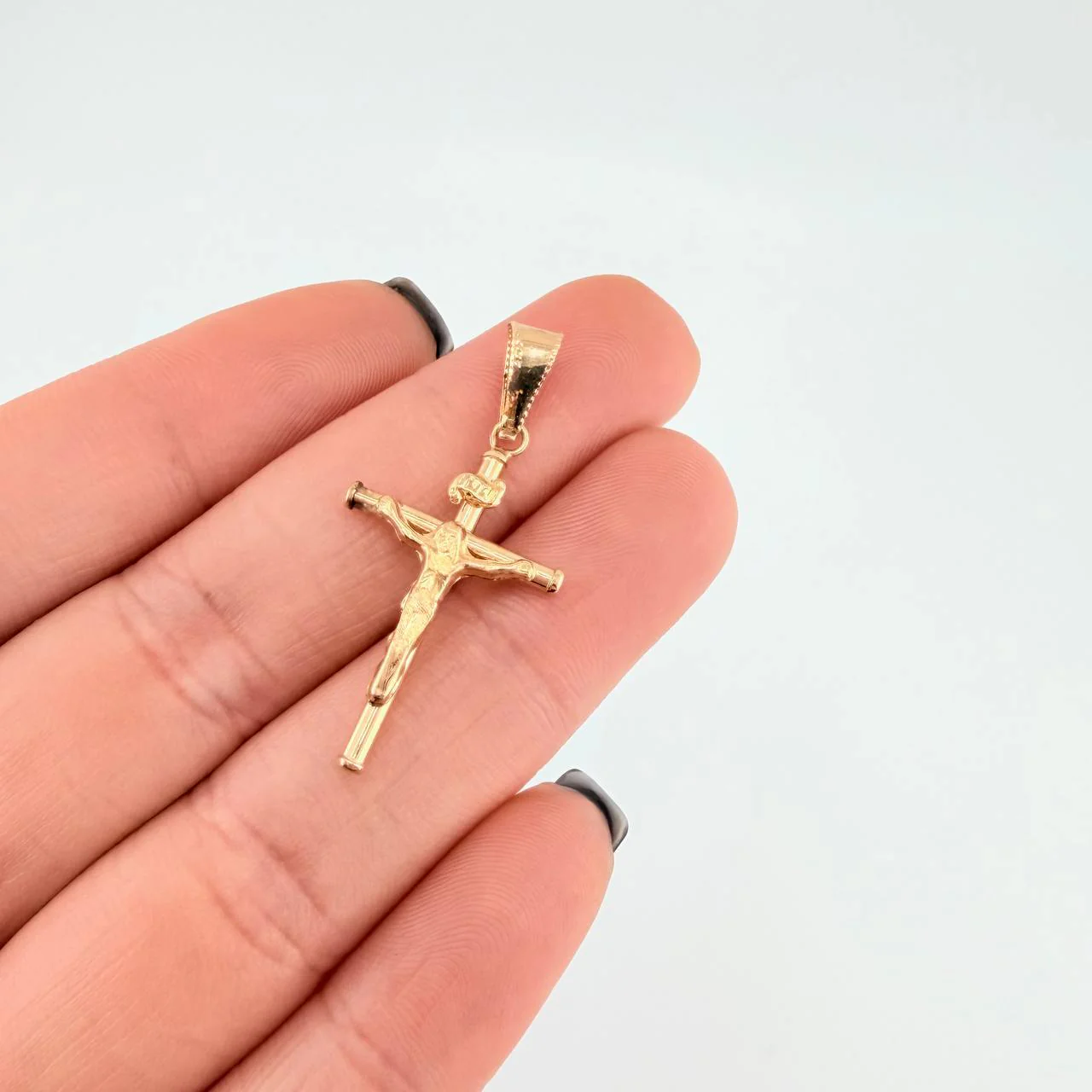 Dije Cruz Cristo 1.1 g / 3.6 cm Oro Amarillo 18K - Image 5