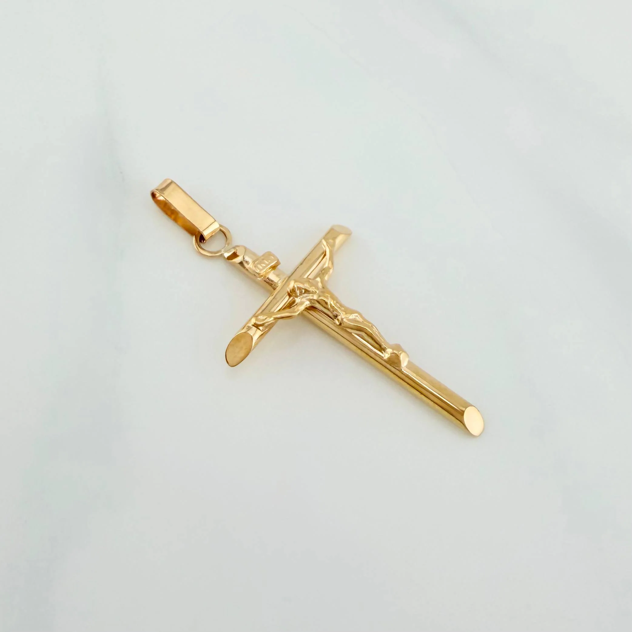 Dije Cruz Cristo 1.15 g / 4 cm Oro Amarillo 18K - Image 2