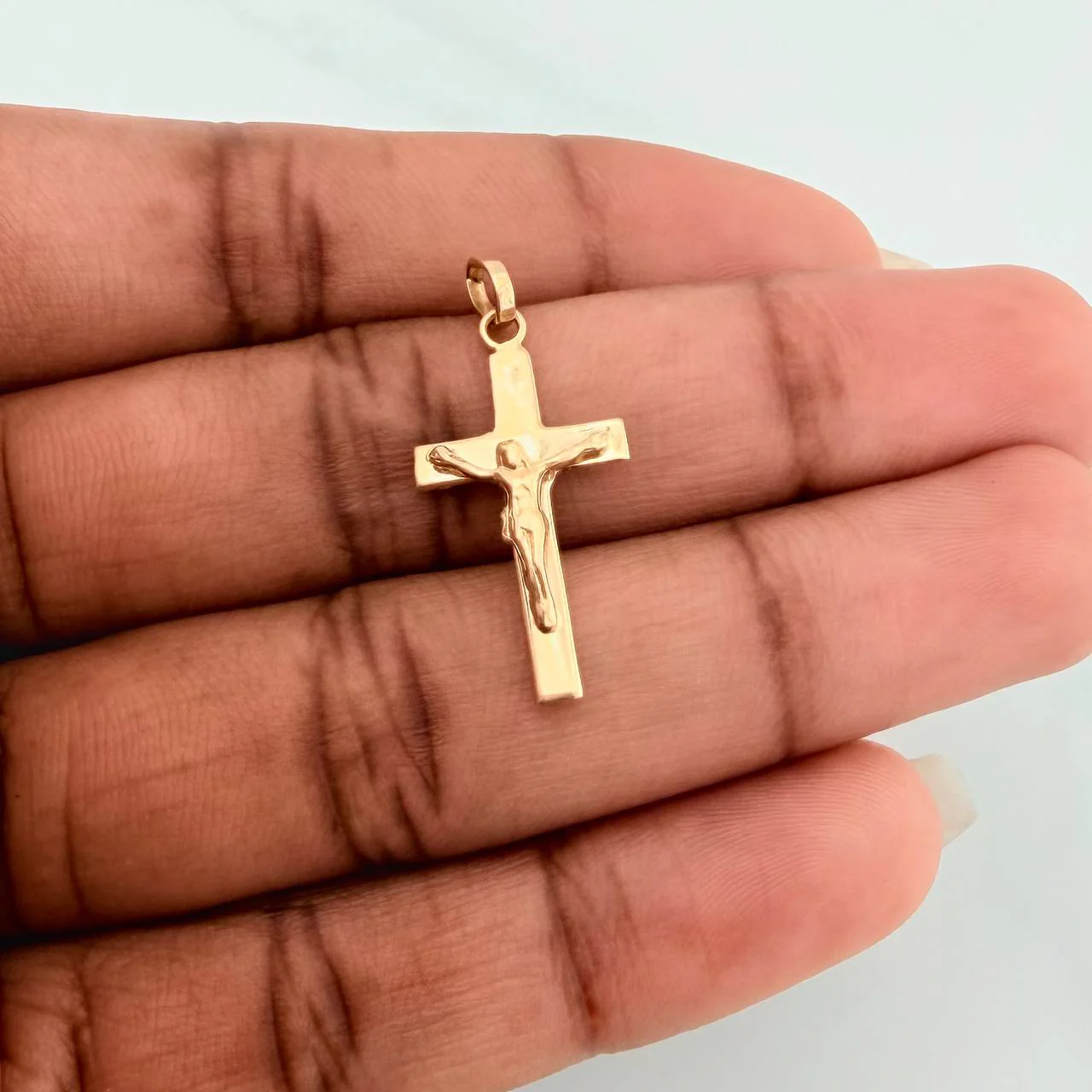 Dije Cruz Cristo 1.15gr / 3cm / Oro Amarillo 18K $ - Image 4