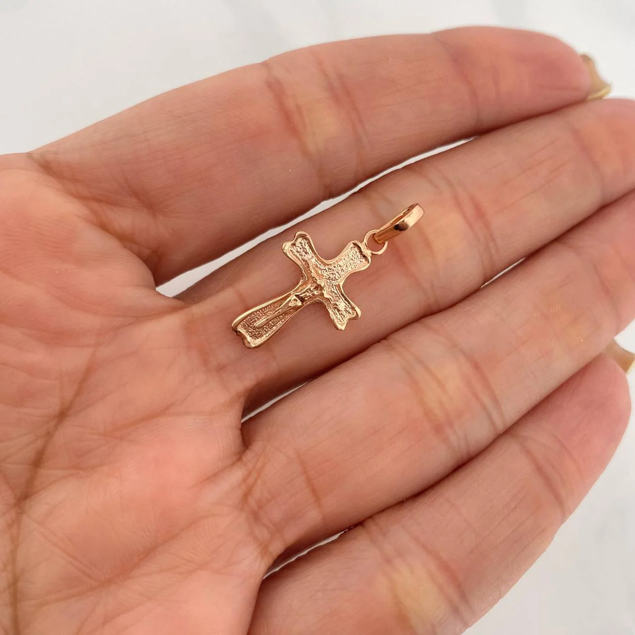 Dije Cruz Cristo 1.25g / 2.7cm Oro Rosa 18K - Image 4