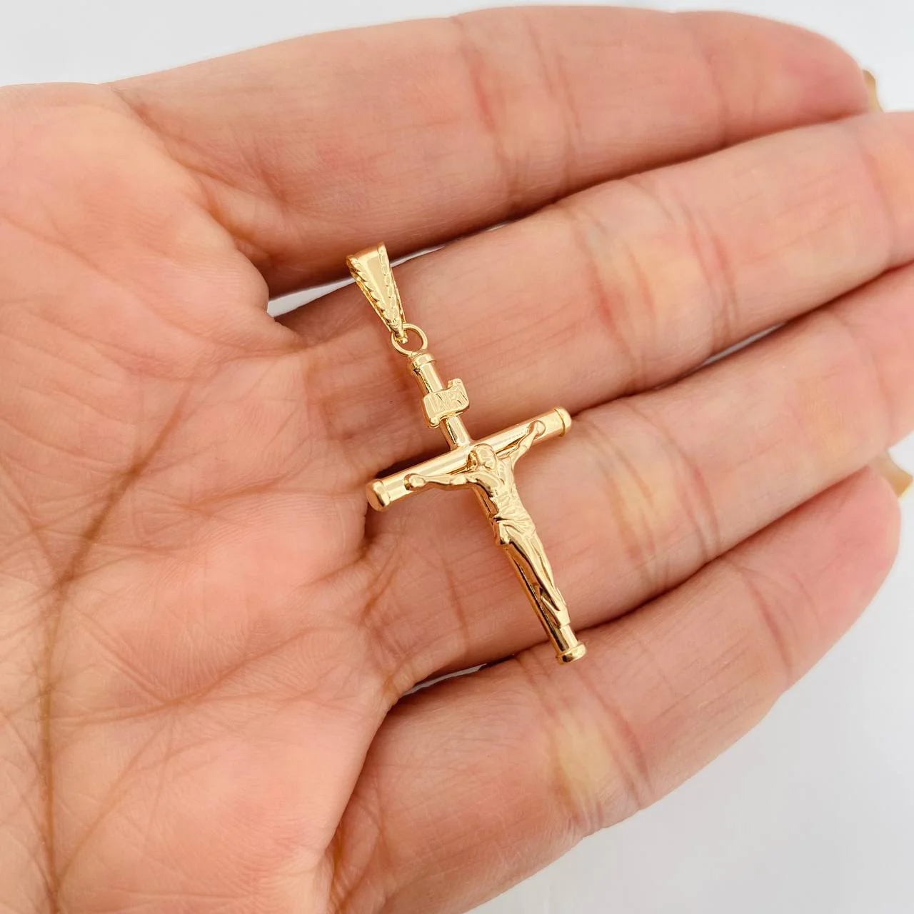 Dije Cruz Cristo 1.45g / 4cm Oro Amarillo 18K - Image 4