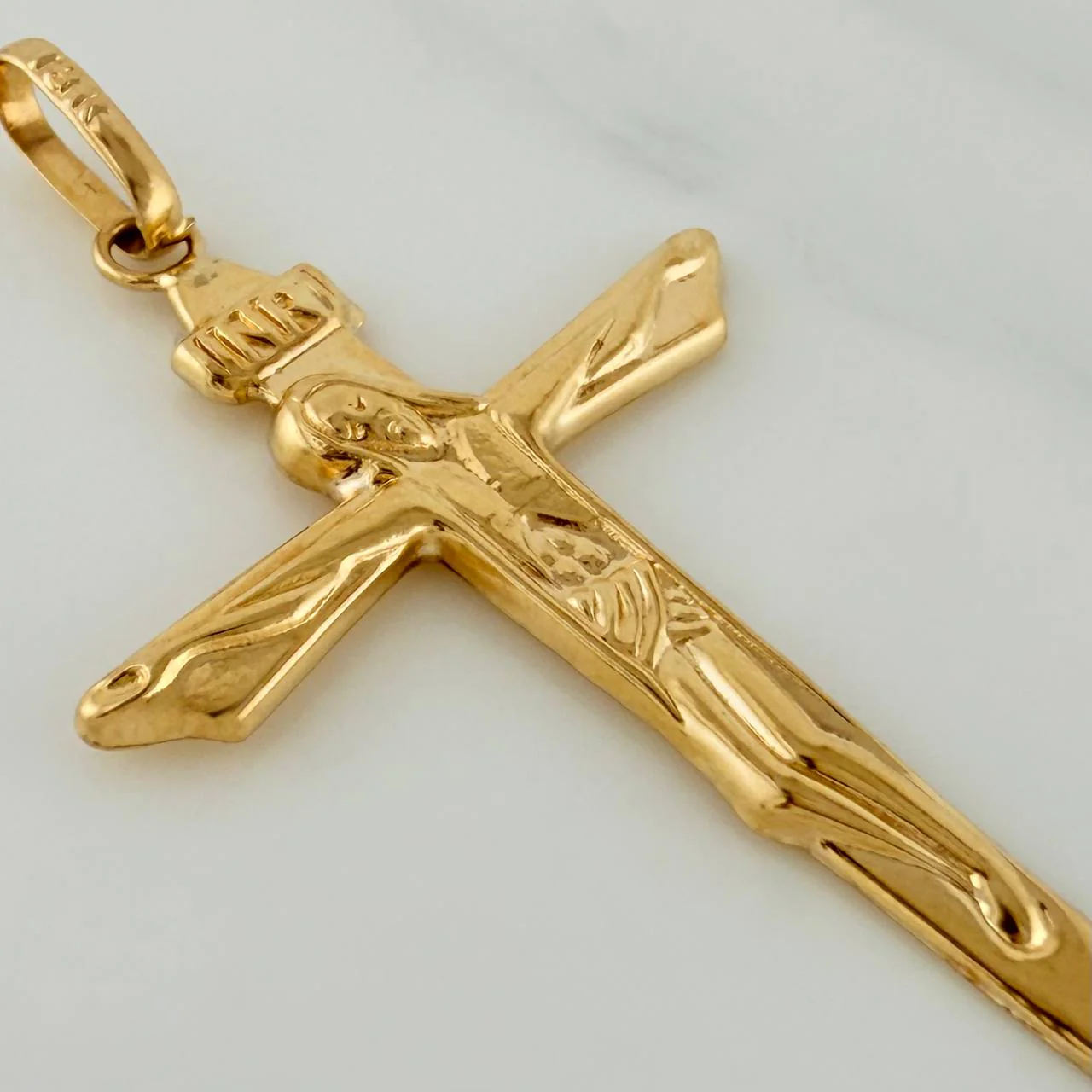 Dije Cruz Cristo 1.4gr / 4.1cm / Oro Amarillo 18K $ - Image 3