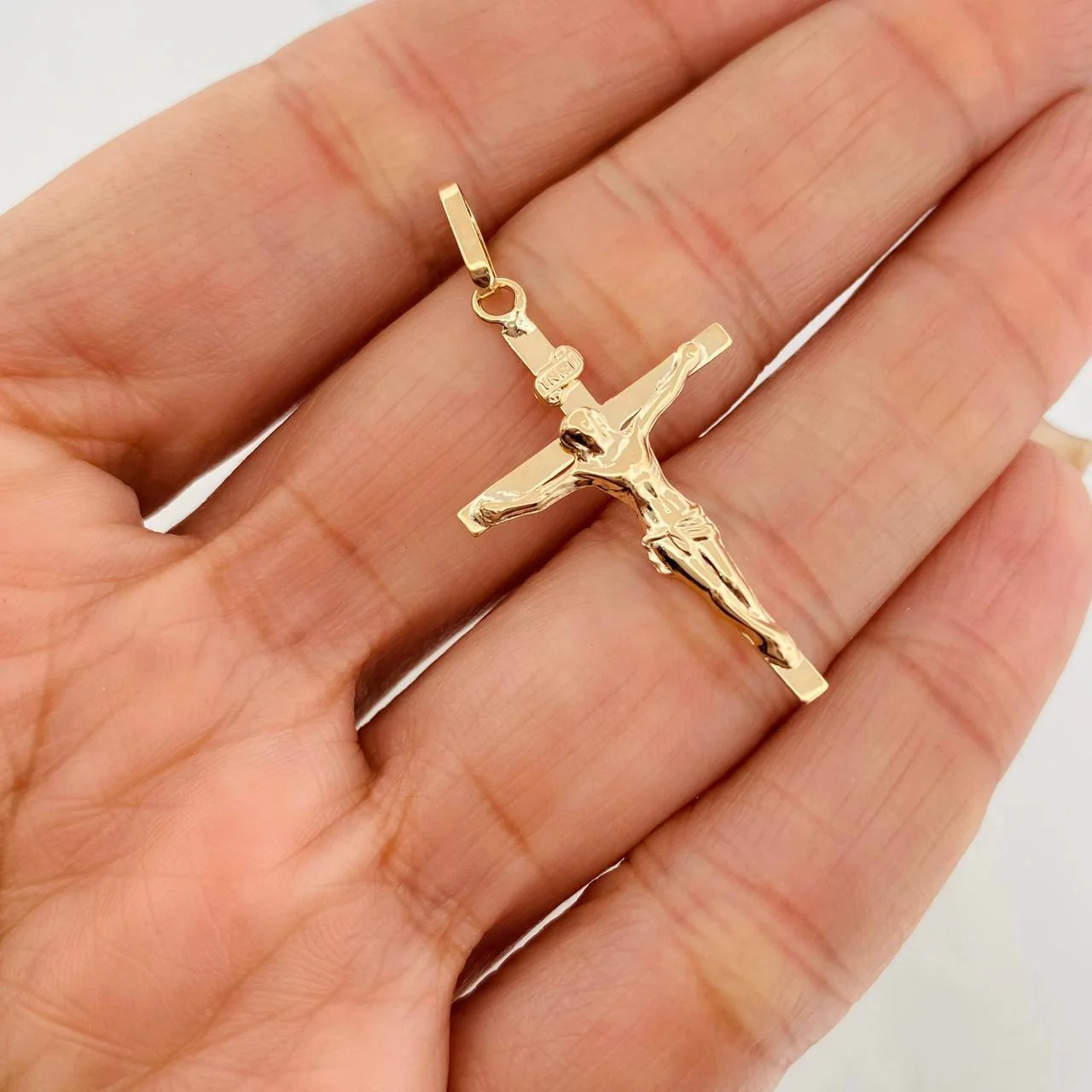 Dije Cruz Cristo 1 g / 4 cm Oro Amarillo 18K - Image 4