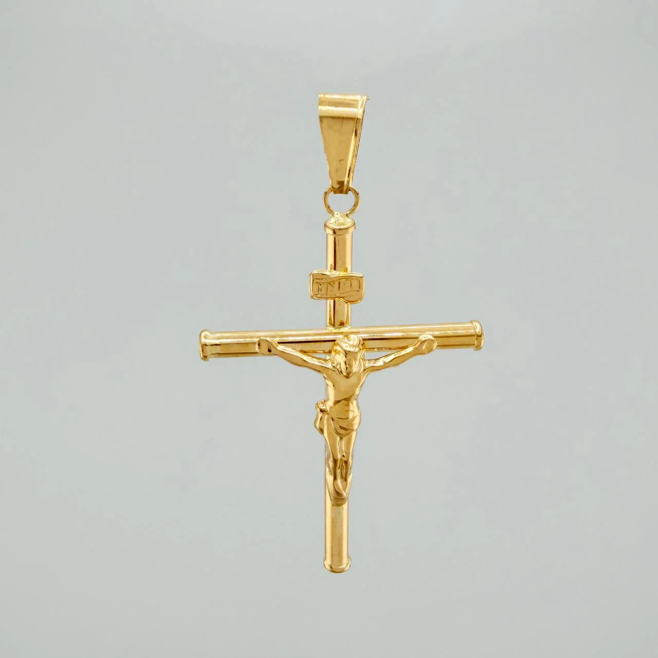 Dije Cruz Cristo 2.8gr / 5.3cm / Oro Amarillo 18K %